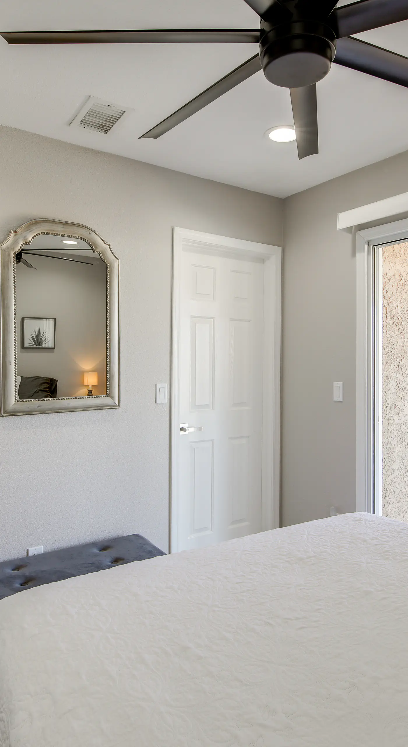 4 Mi to the Lake! Pet-Friendly Havasu Home
