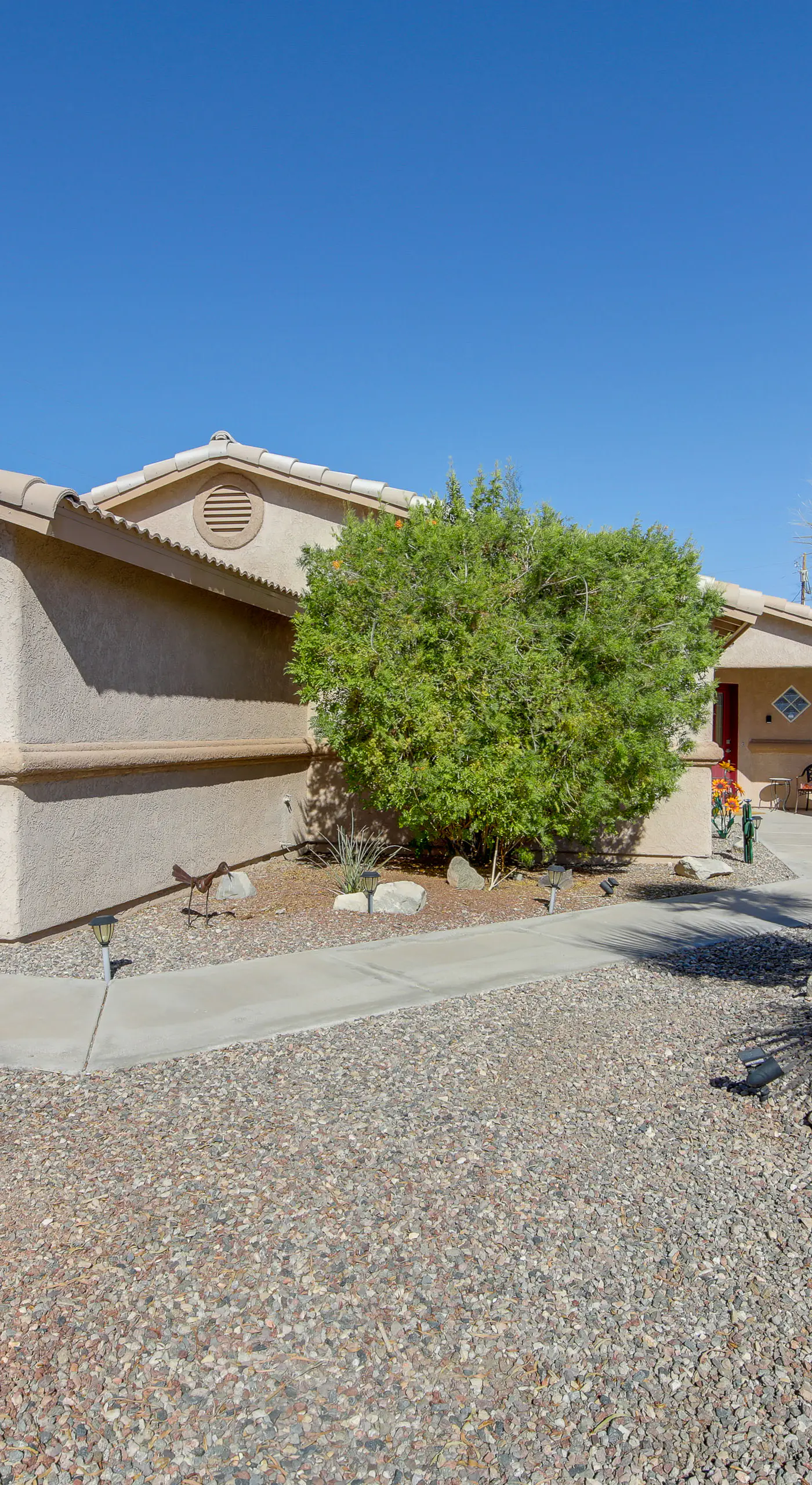 4 Mi to the Lake! Pet-Friendly Havasu Home