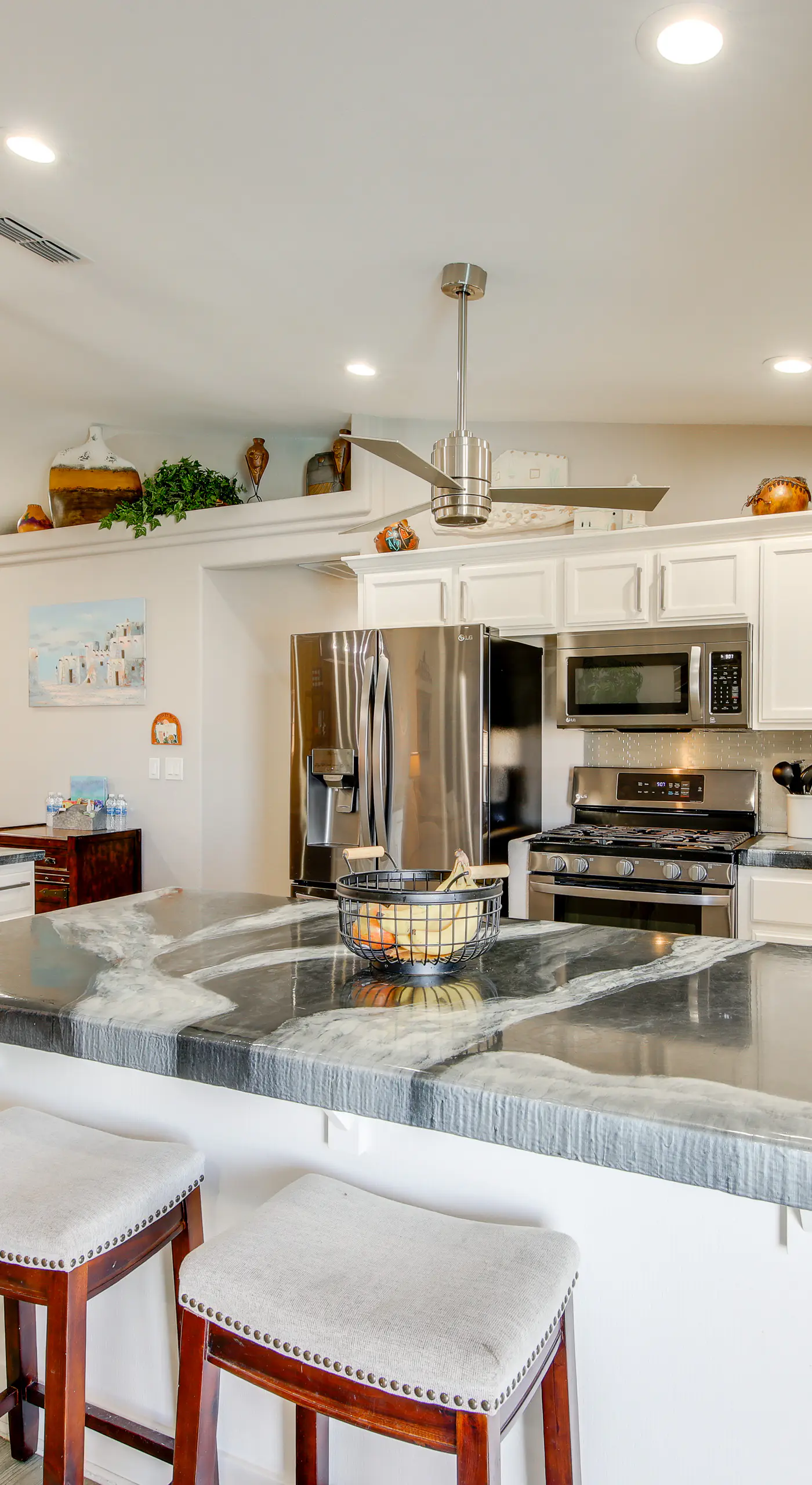 4 Mi to the Lake! Pet-Friendly Havasu Home
