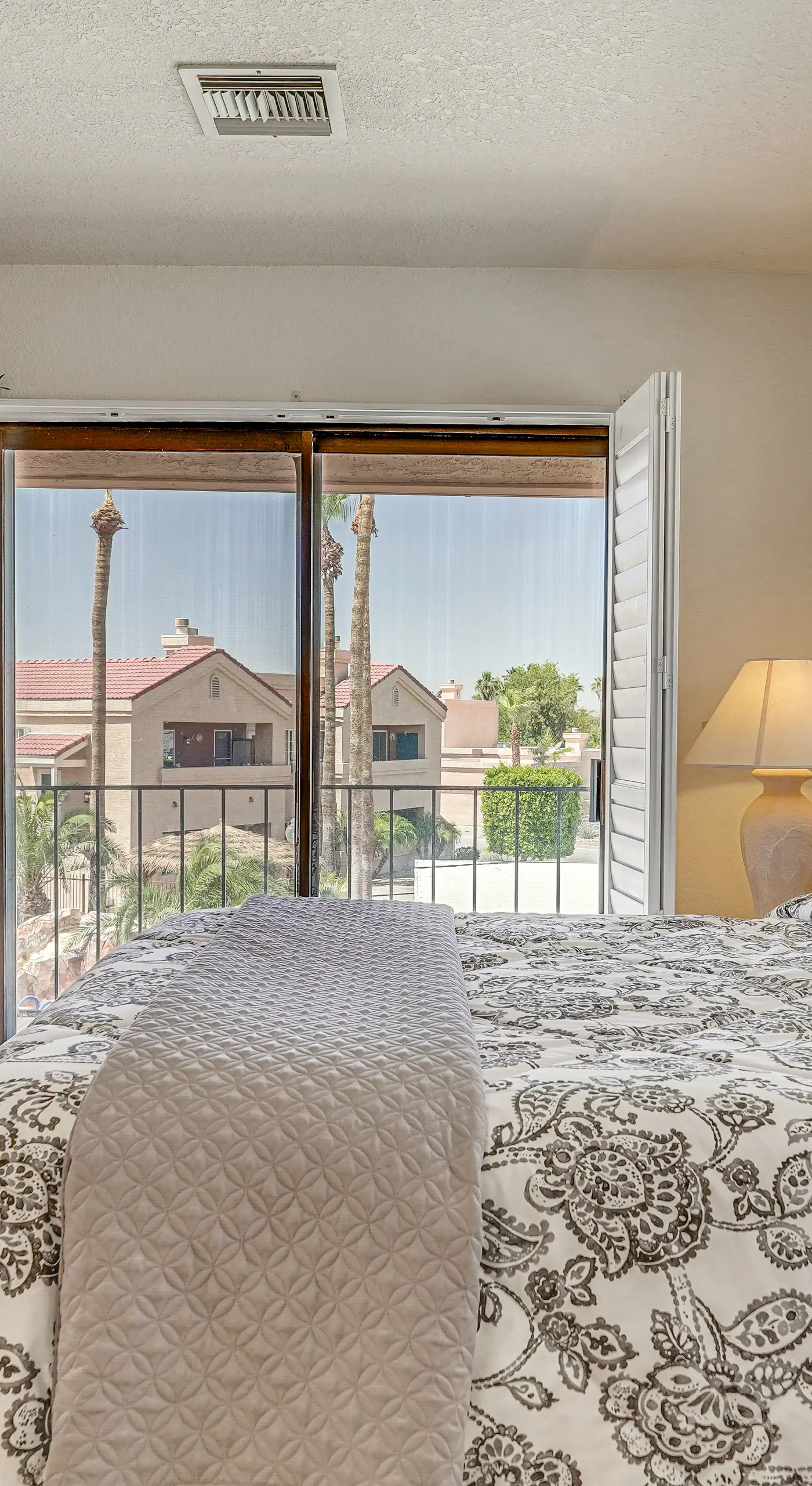 Walk to Lake Havasu Beaches: Condo w/ Pool Access!