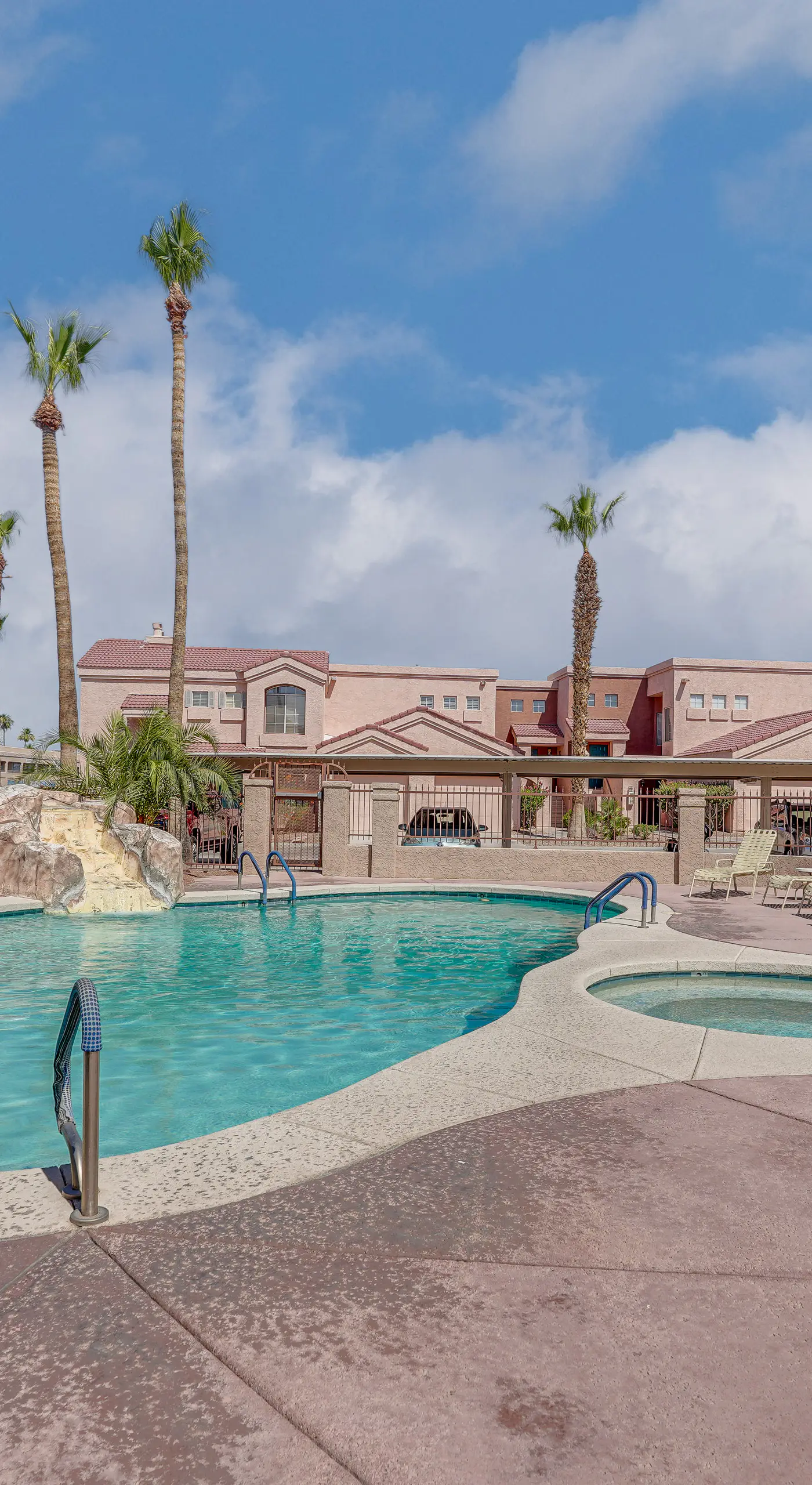 Walk to Lake Havasu Beaches: Condo w/ Pool Access!