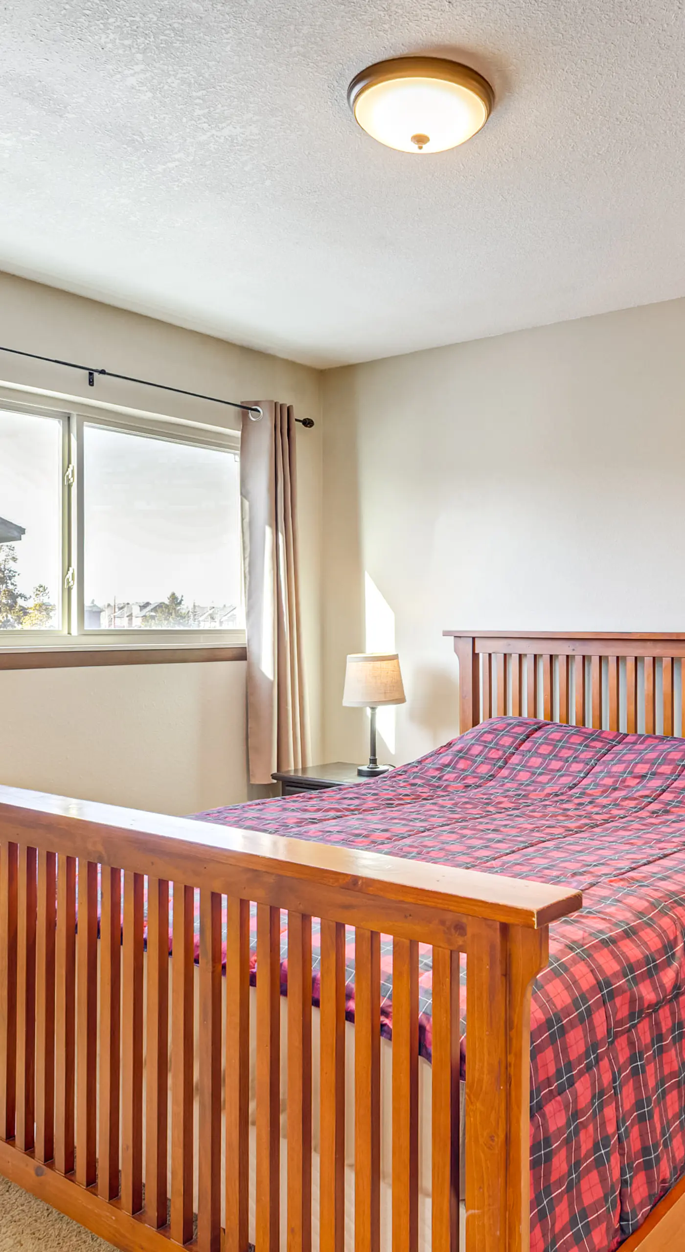Cozy Condo: Steps to Free Winter Park Shuttle!