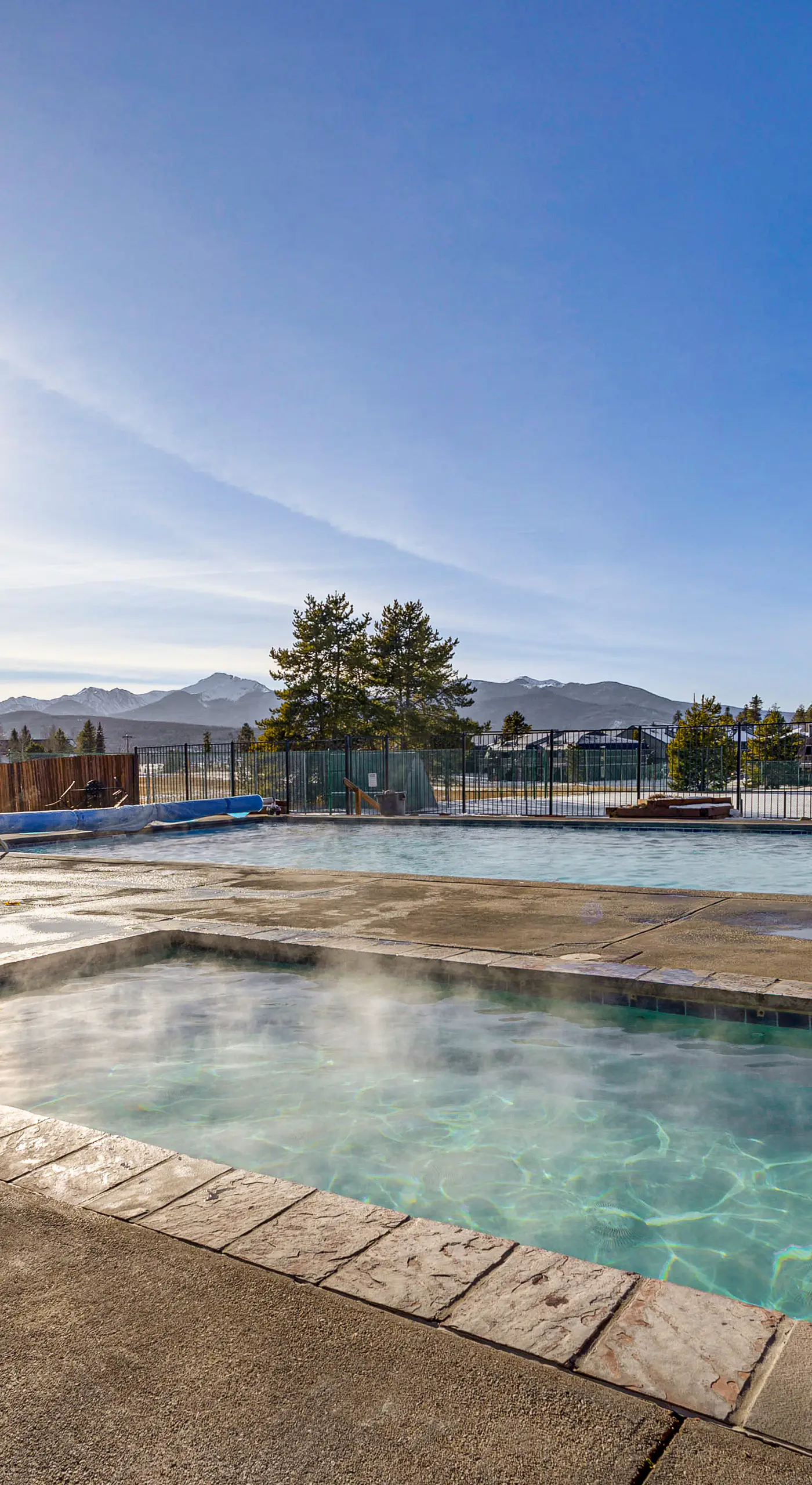 Cozy Condo: Steps to Free Winter Park Shuttle!