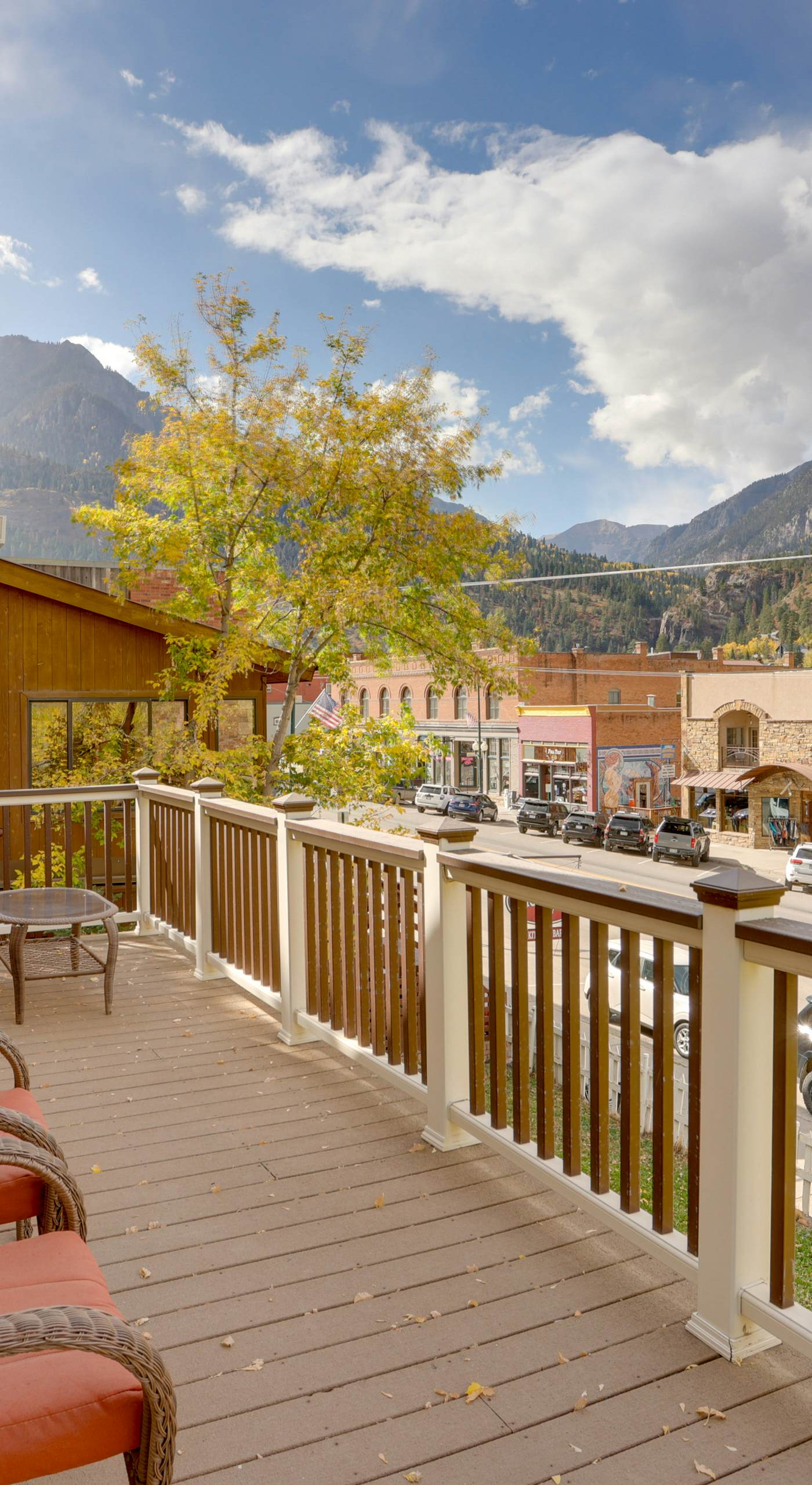 On Main St: 2 Mtn-View Units w/ Yard in Ouray