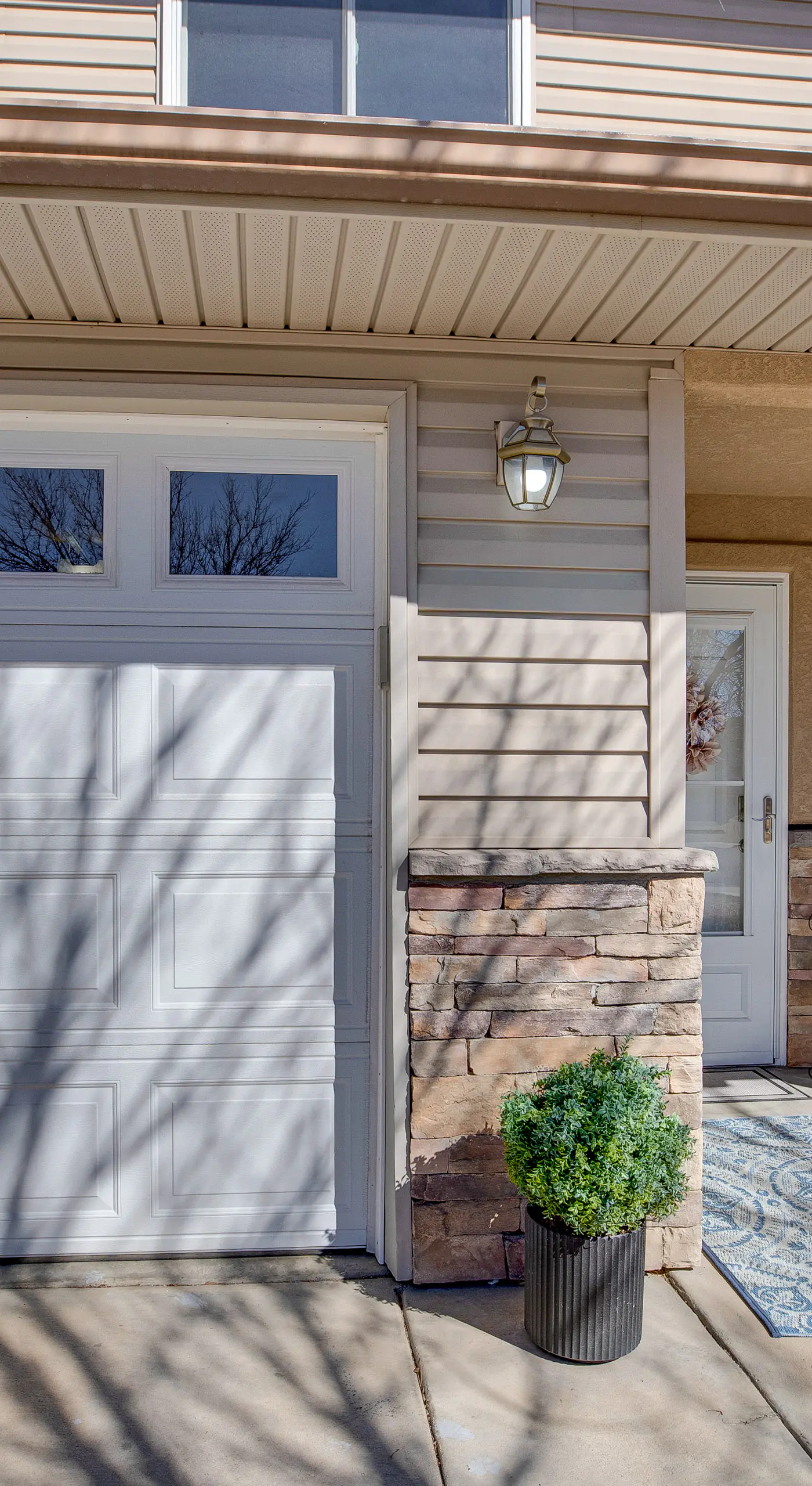 4 Mi to Main St: Grand Junction Townhome w/ Patio!