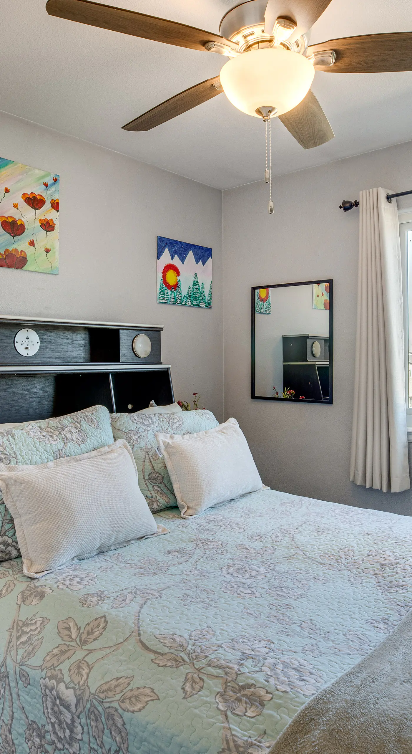 4 Mi to Main St: Grand Junction Townhome w/ Patio!