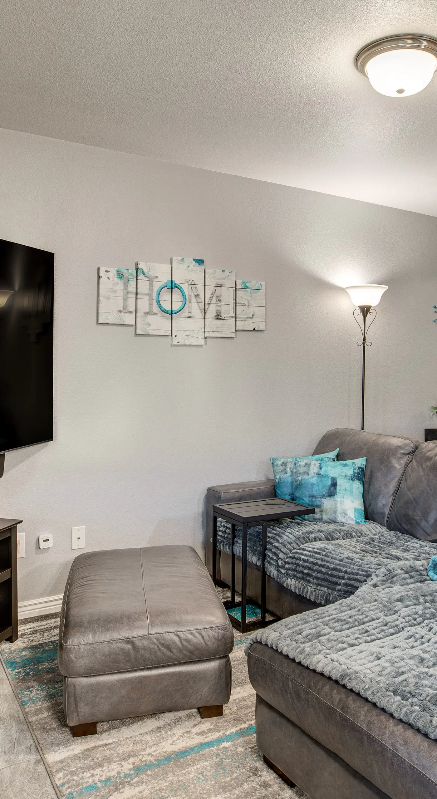 4 Mi to Main St: Grand Junction Townhome w/ Patio!
