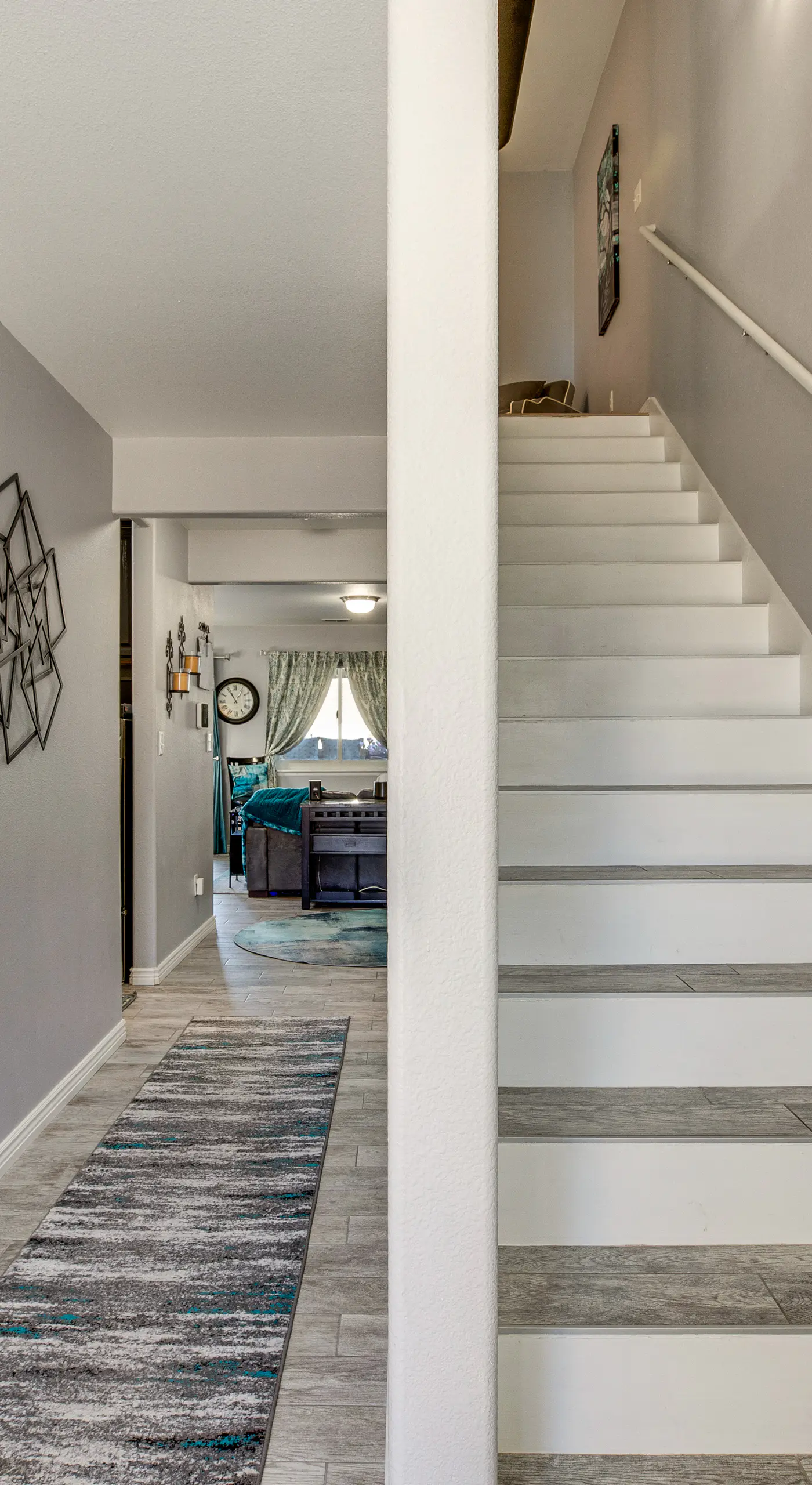 4 Mi to Main St: Grand Junction Townhome w/ Patio!