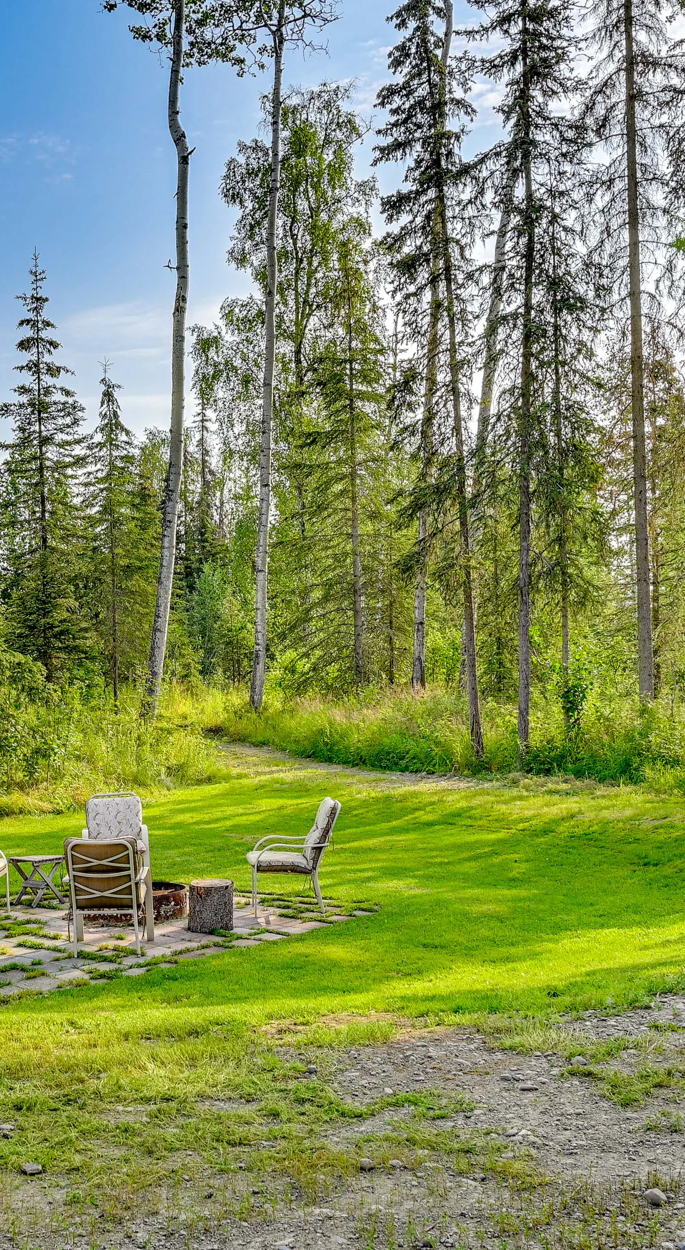 Lovely Soldotna Home, Steps From Kenai River