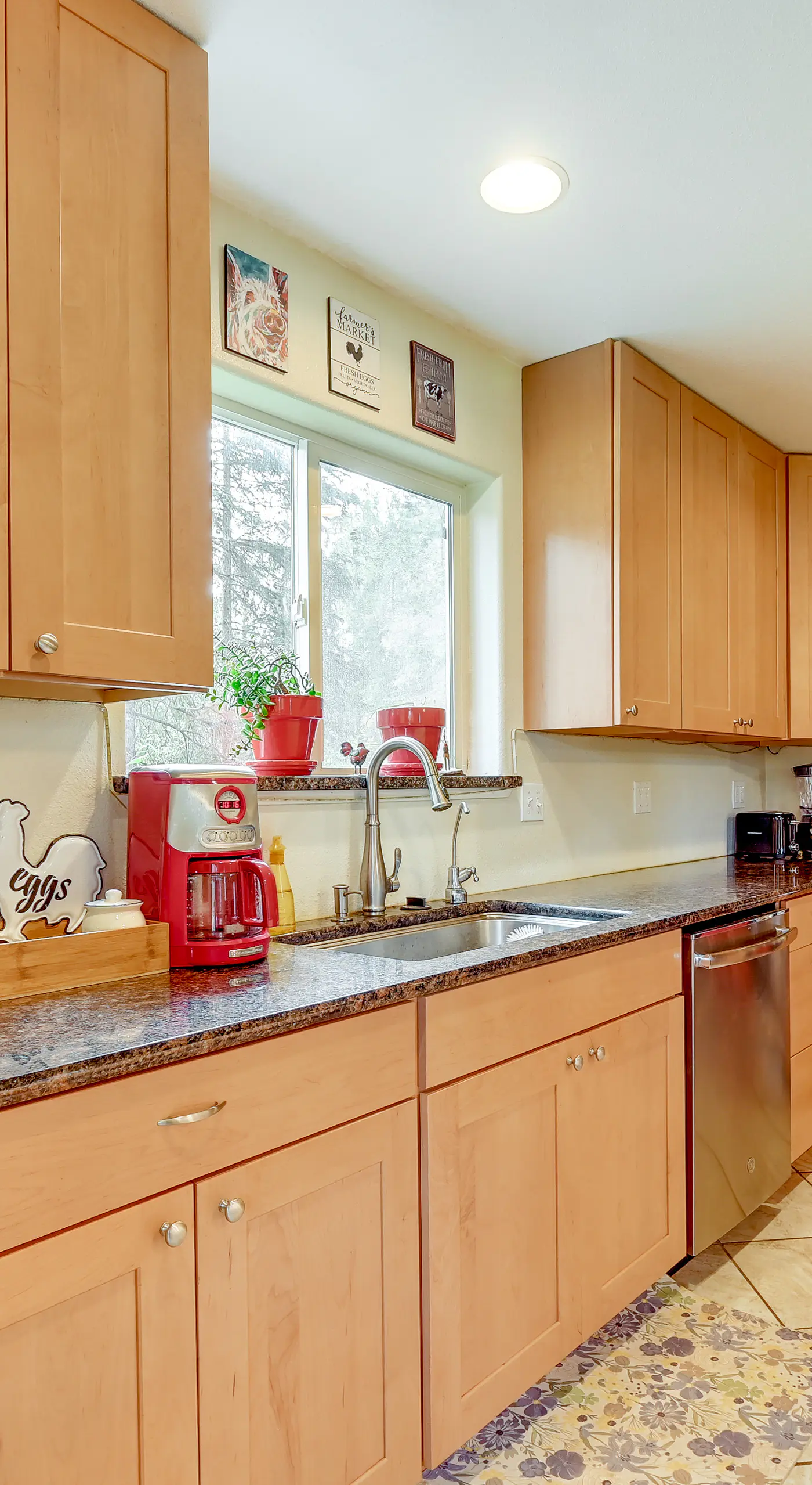 Lovely Soldotna Home, Steps From Kenai River