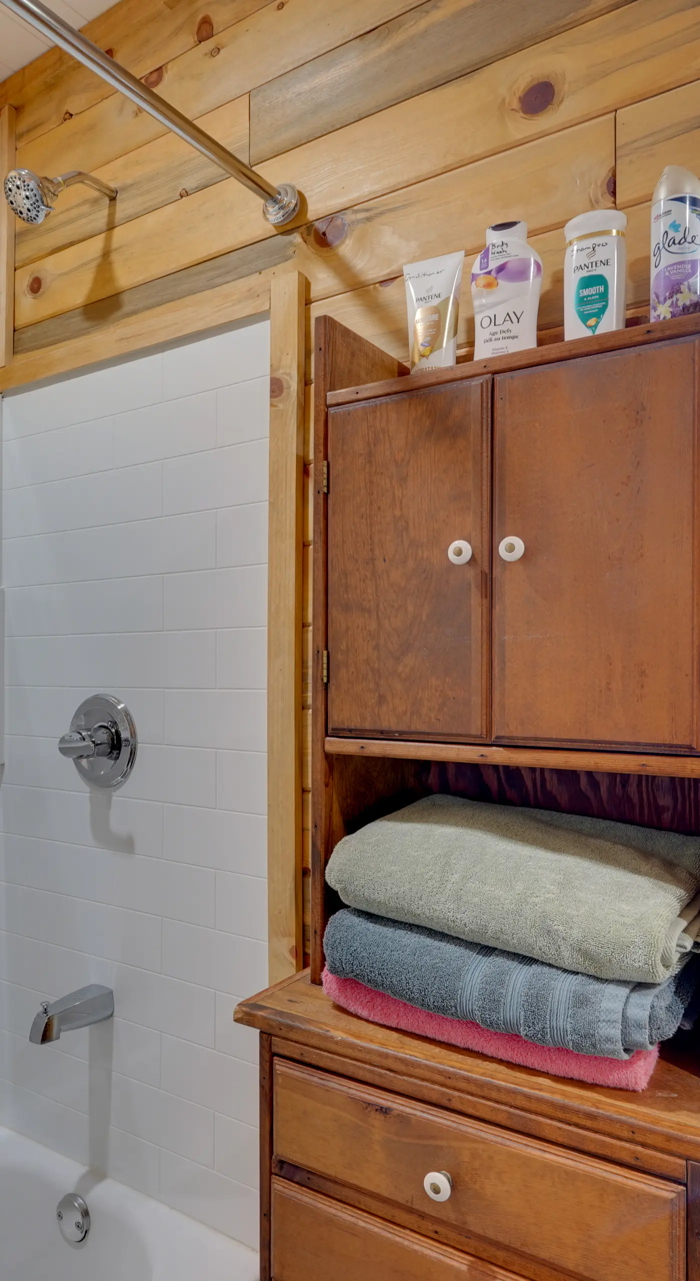 Fish, Hike & Explore: Lakefront Cabin in Soldotna