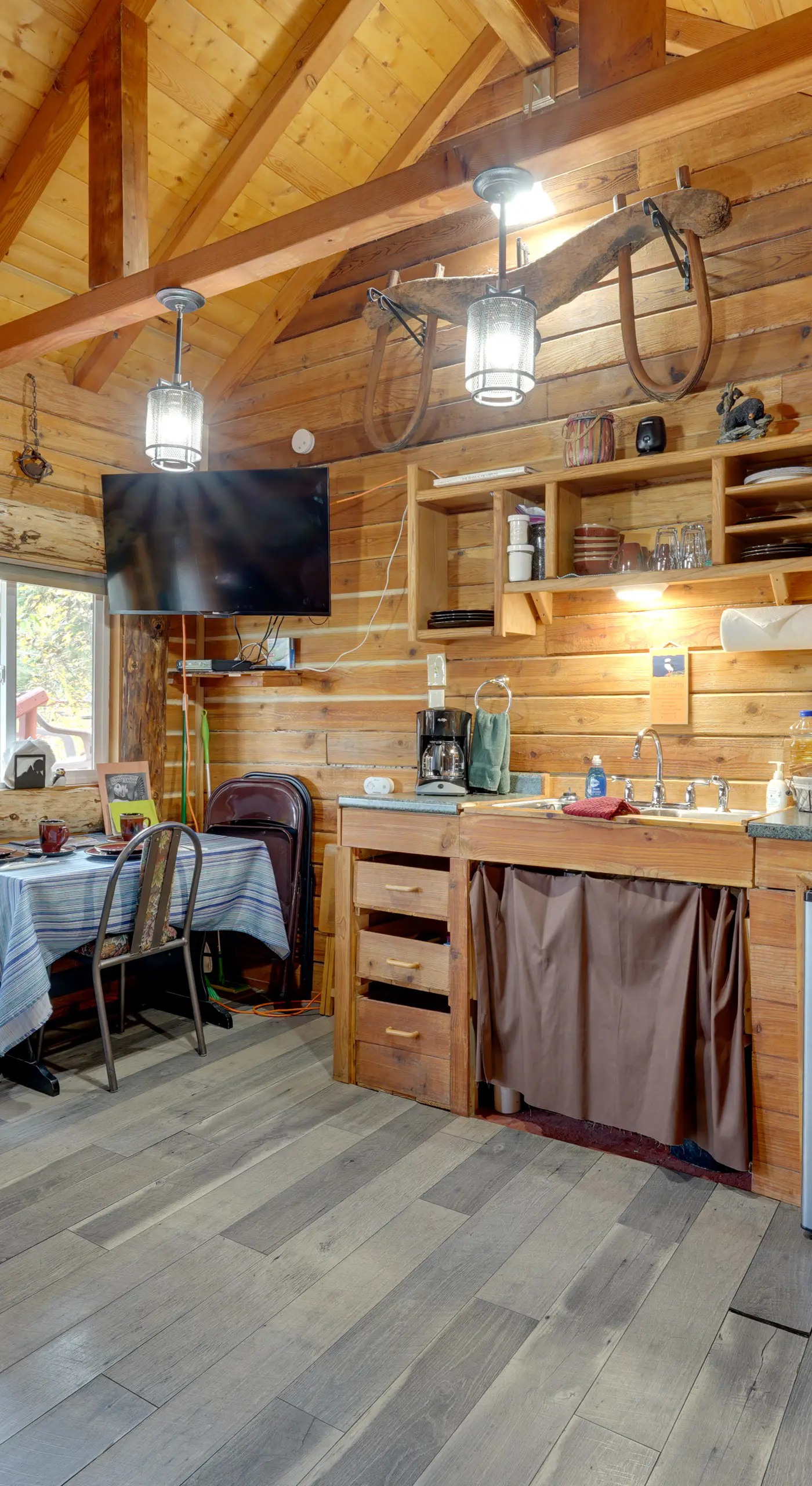 Fish, Hike & Explore: Lakefront Cabin in Soldotna