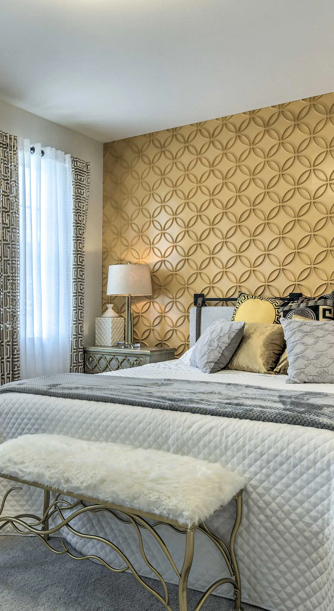 Sleek Durham Townhome Near Dtwn w/ Balcony!
