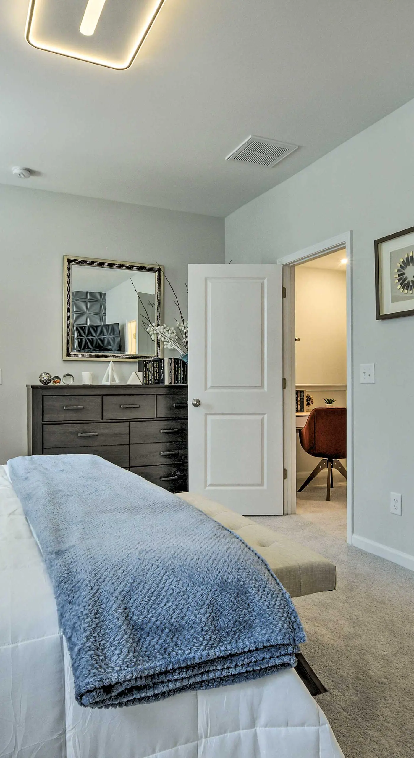 Sleek Durham Townhome Near Dtwn w/ Balcony!