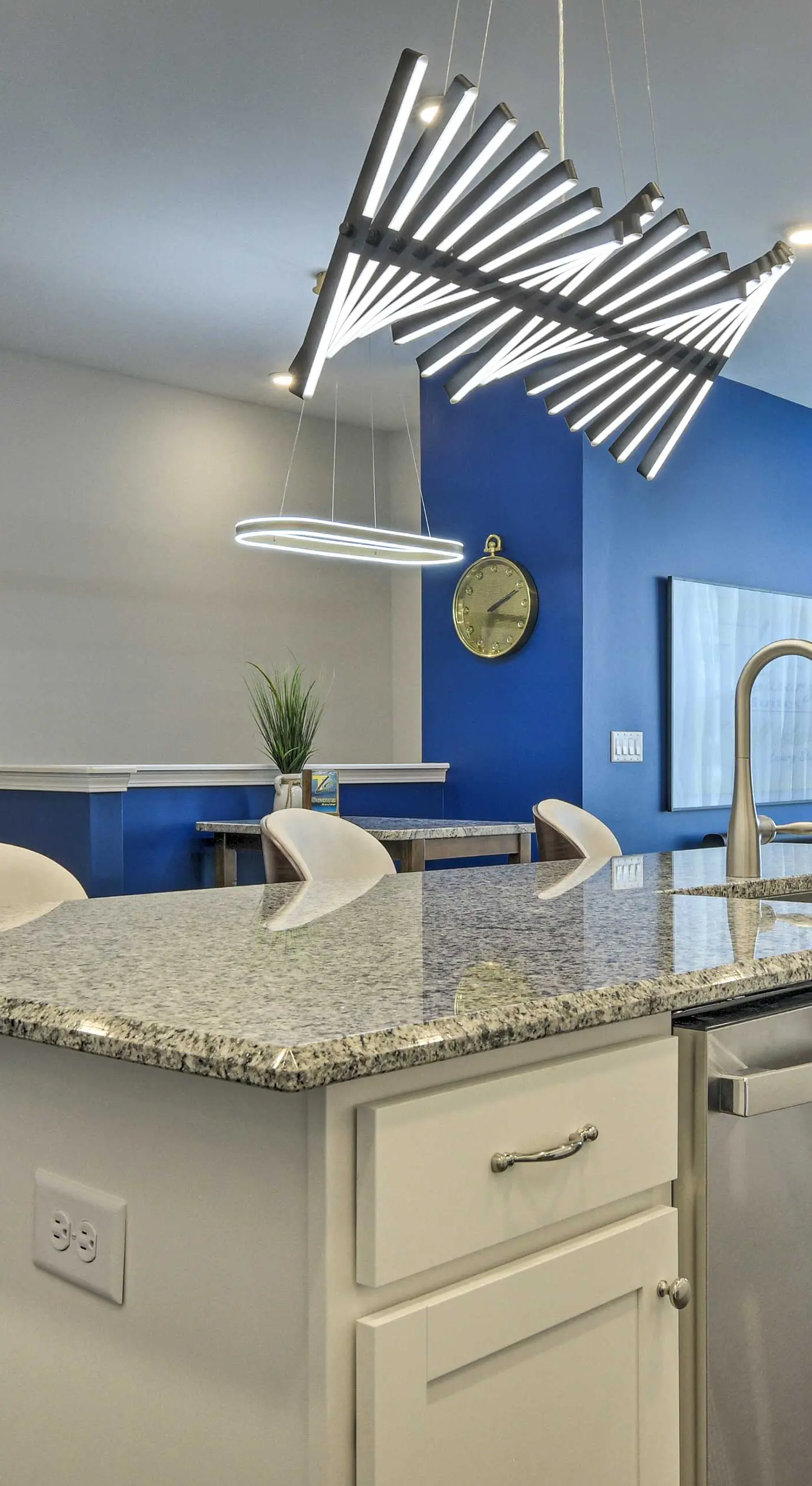 Sleek Durham Townhome Near Dtwn w/ Balcony!