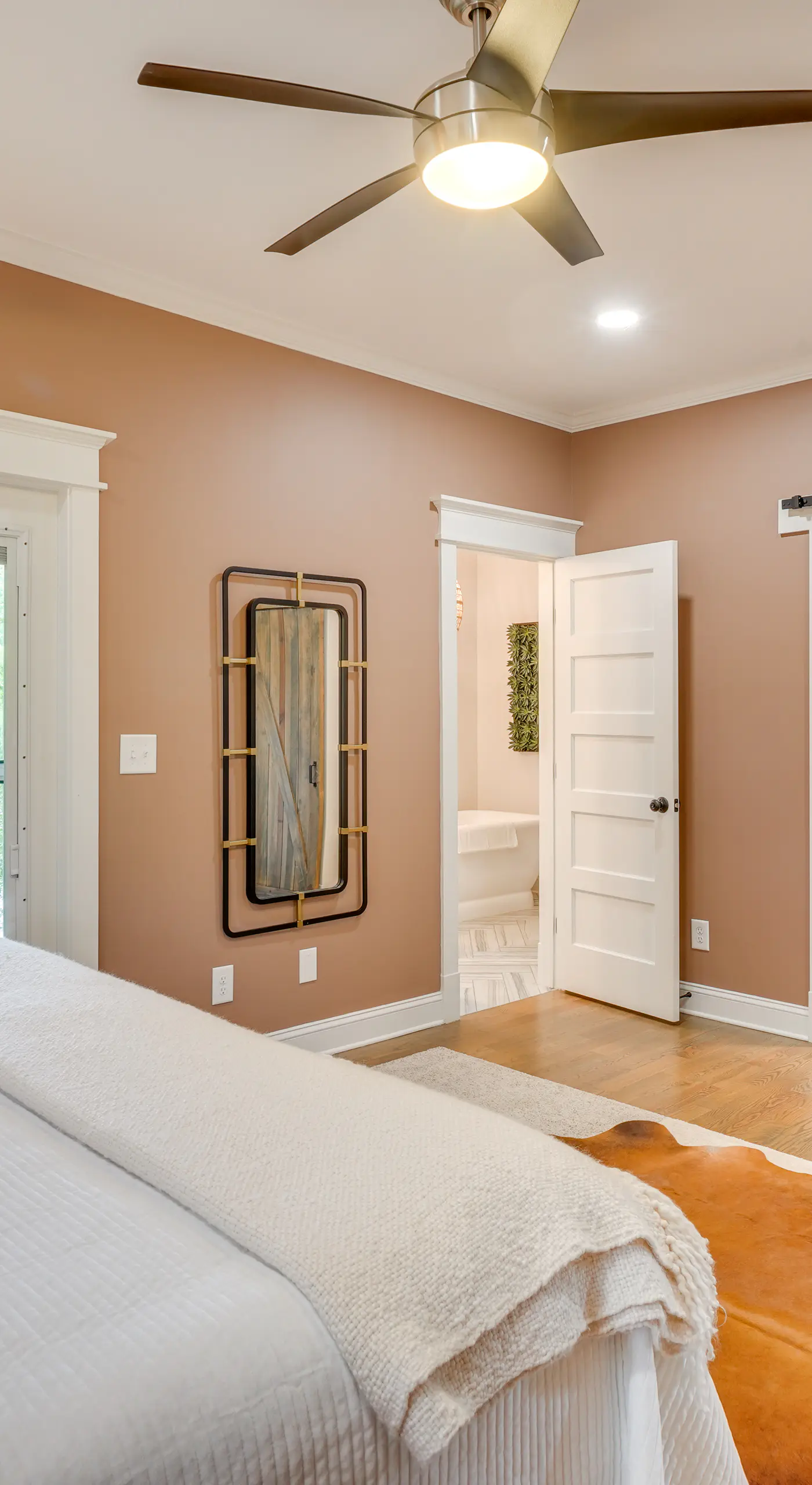 1 Mi to Dtwn: Upscale Retreat in Durham!