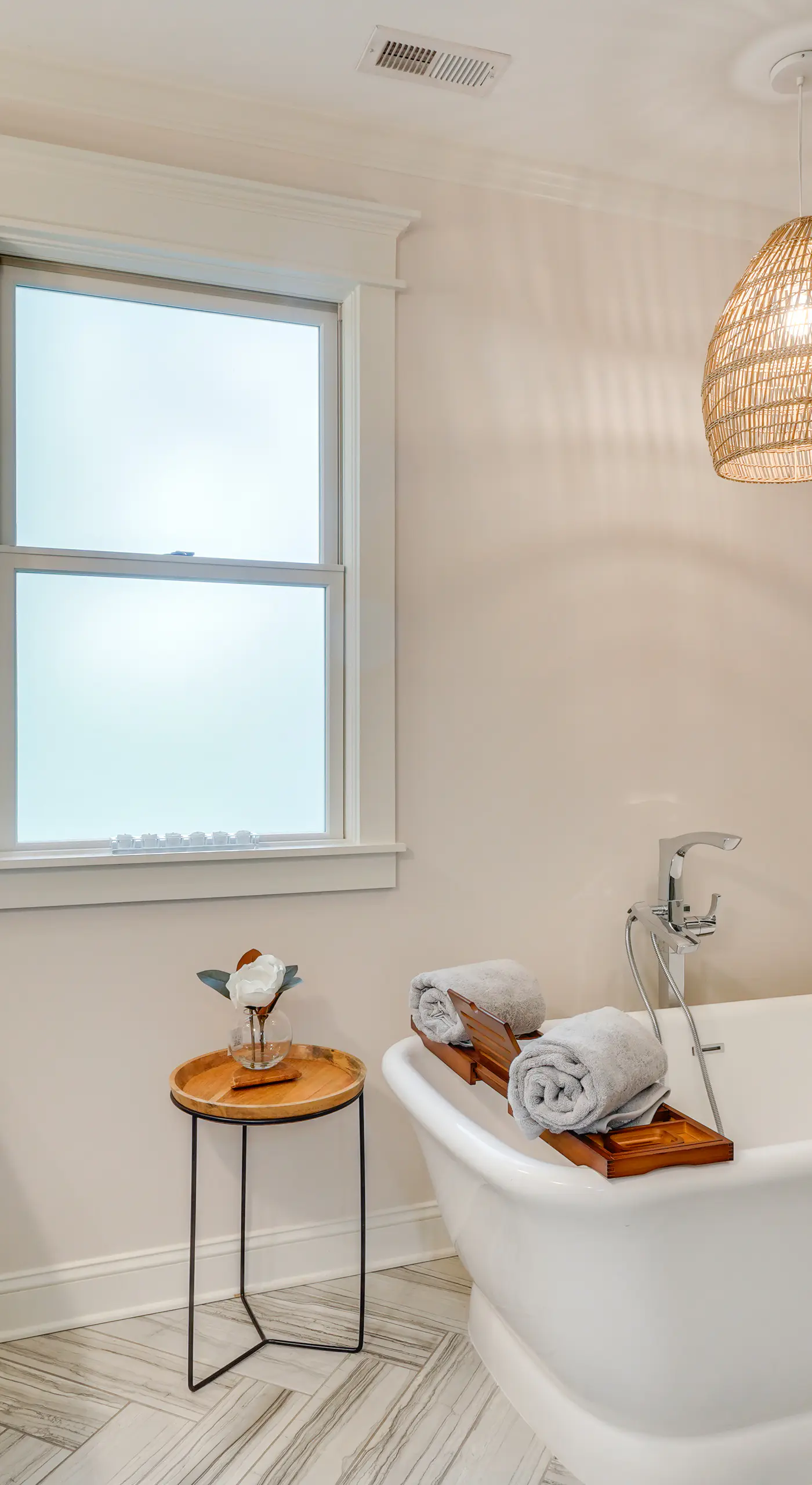 1 Mi to Dtwn: Upscale Retreat in Durham!
