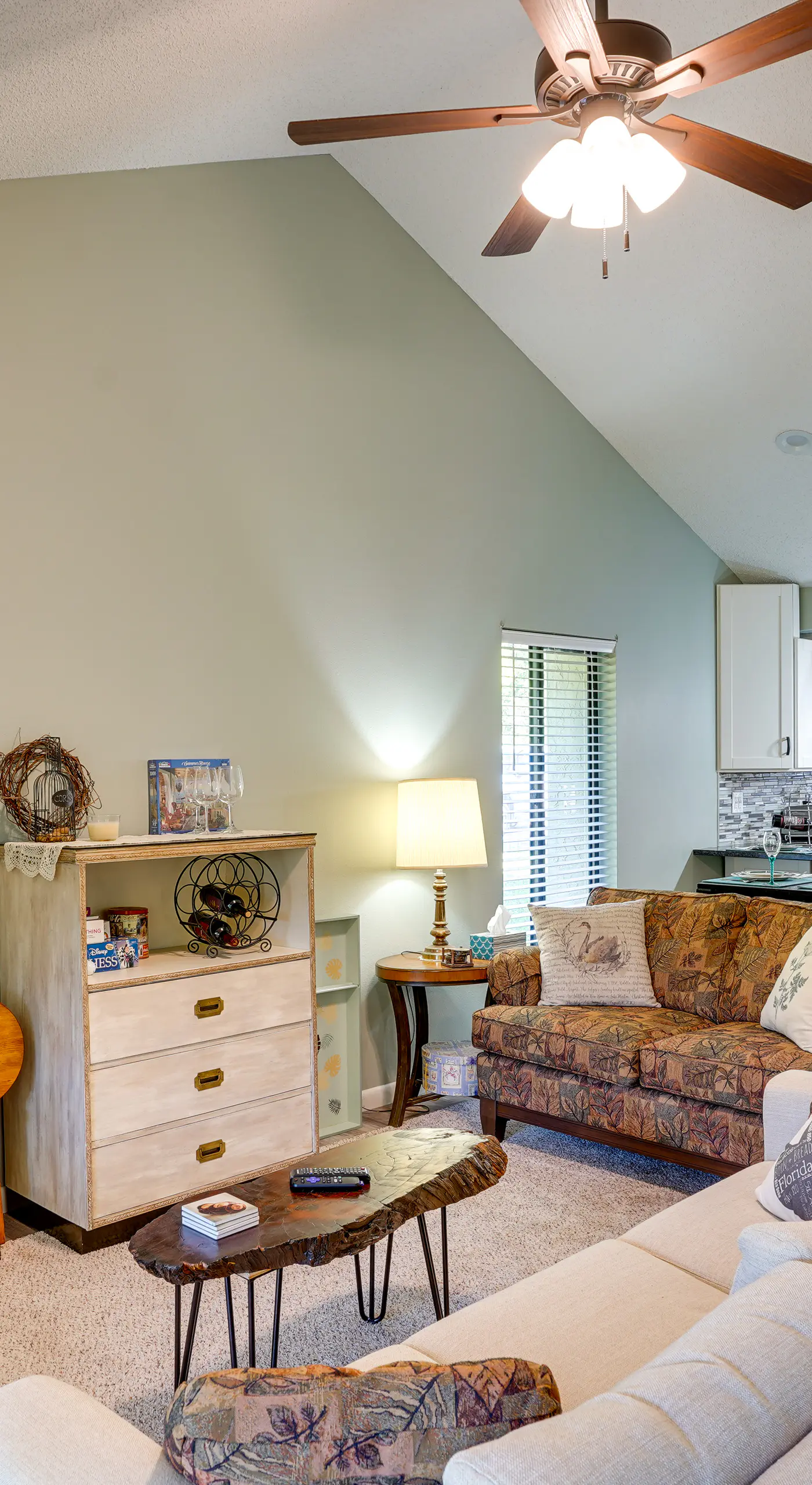 Pet-Friendly Lakeland Condo w/ Screened Porch!