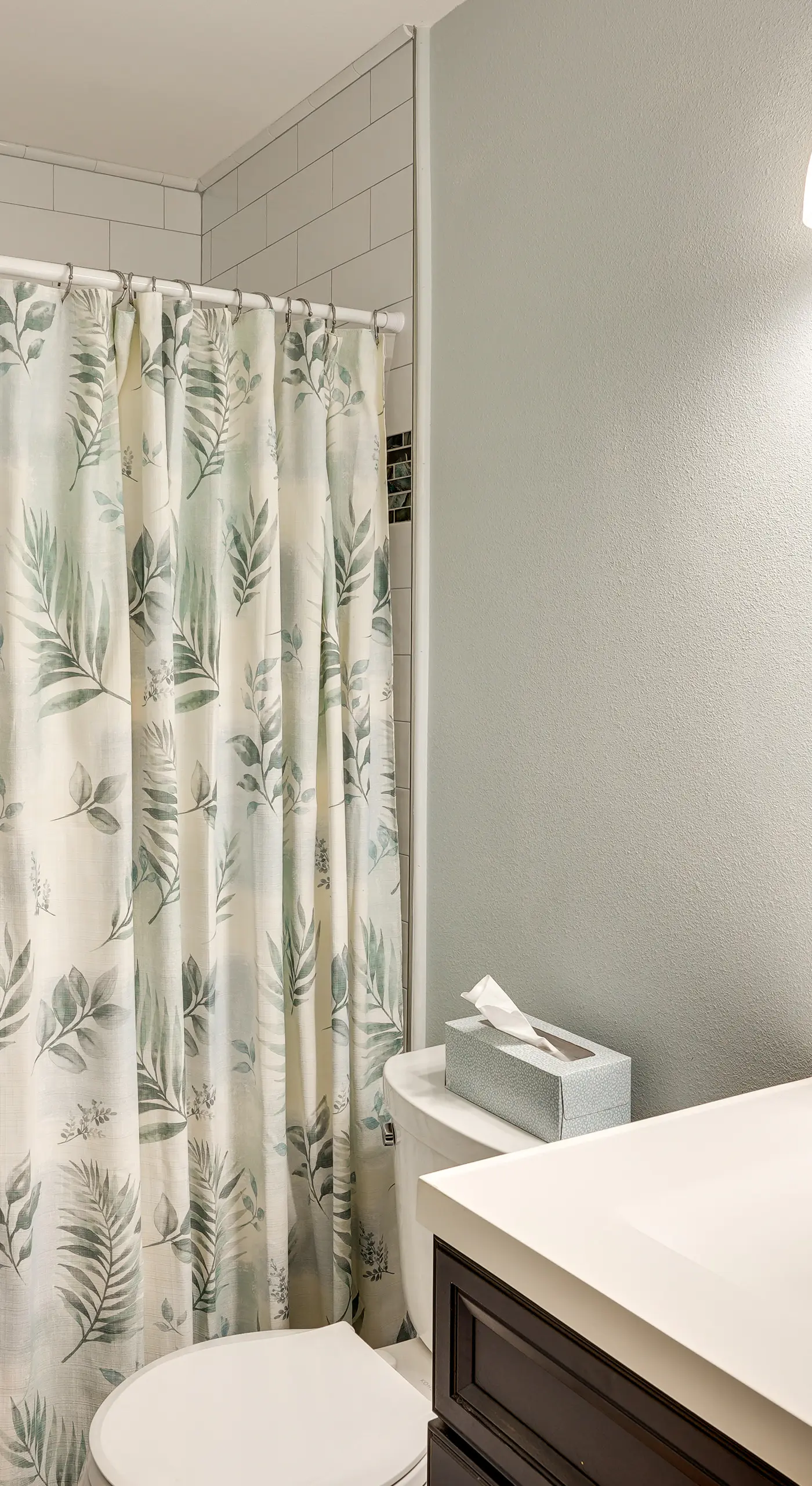 Pet-Friendly Lakeland Condo w/ Screened Porch!