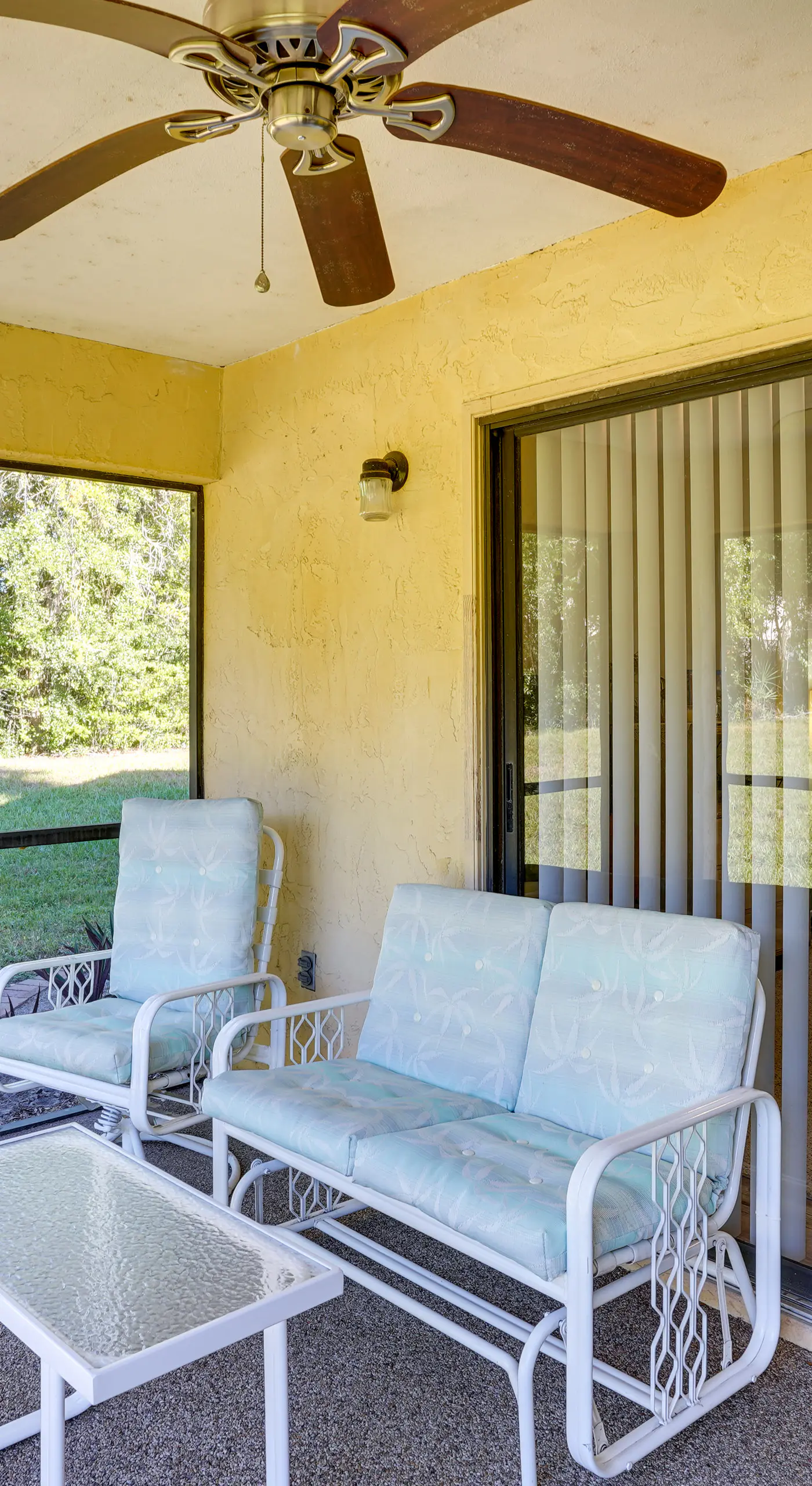 Pet-Friendly Lakeland Condo w/ Screened Porch!