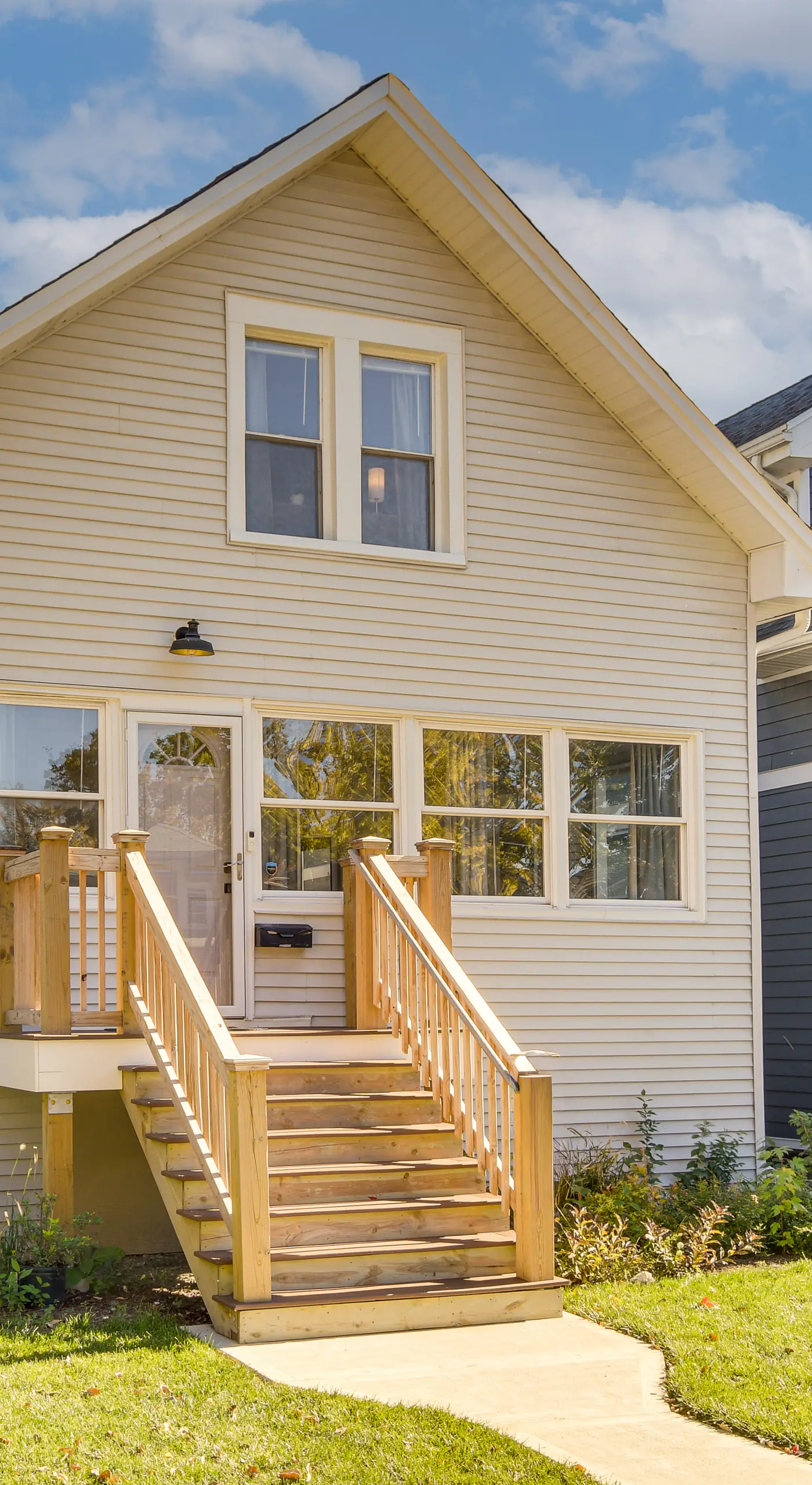 Shop, Dine & Unwind: Oak Park Home w/ Private Yard