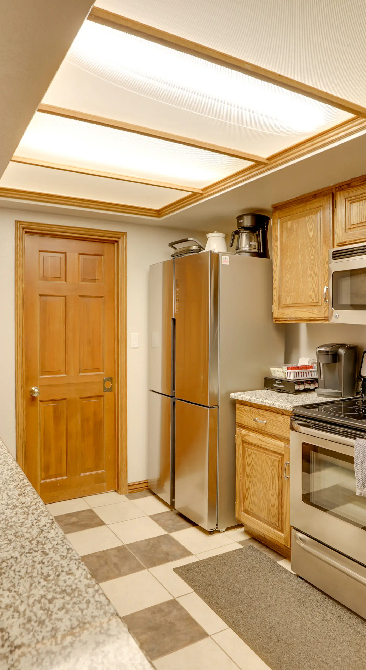Ski-In/Ski-Out Brian Head Condo w/ Pool Access!