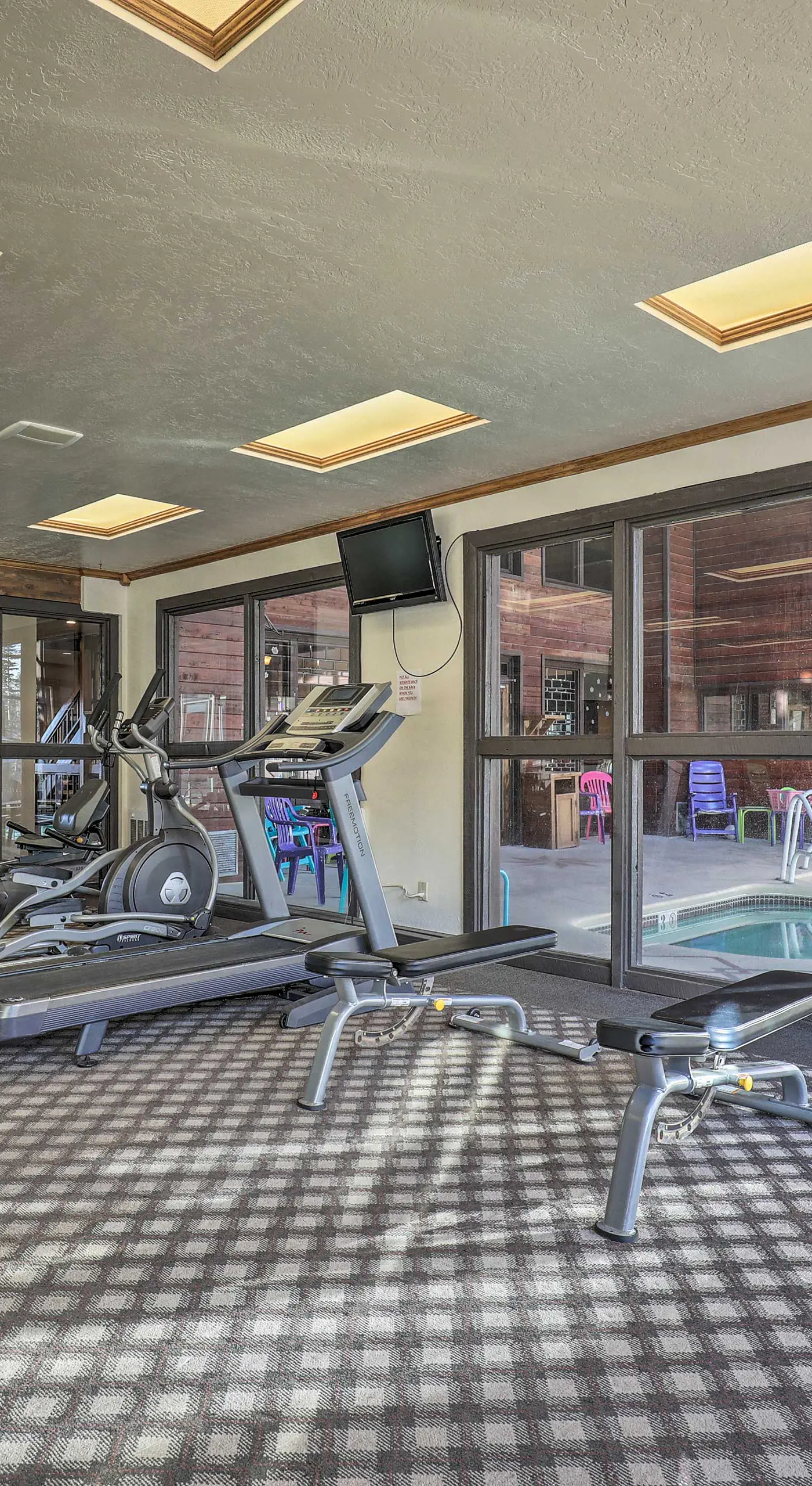 Ski-In/Ski-Out Brian Head Condo w/ Pool Access!