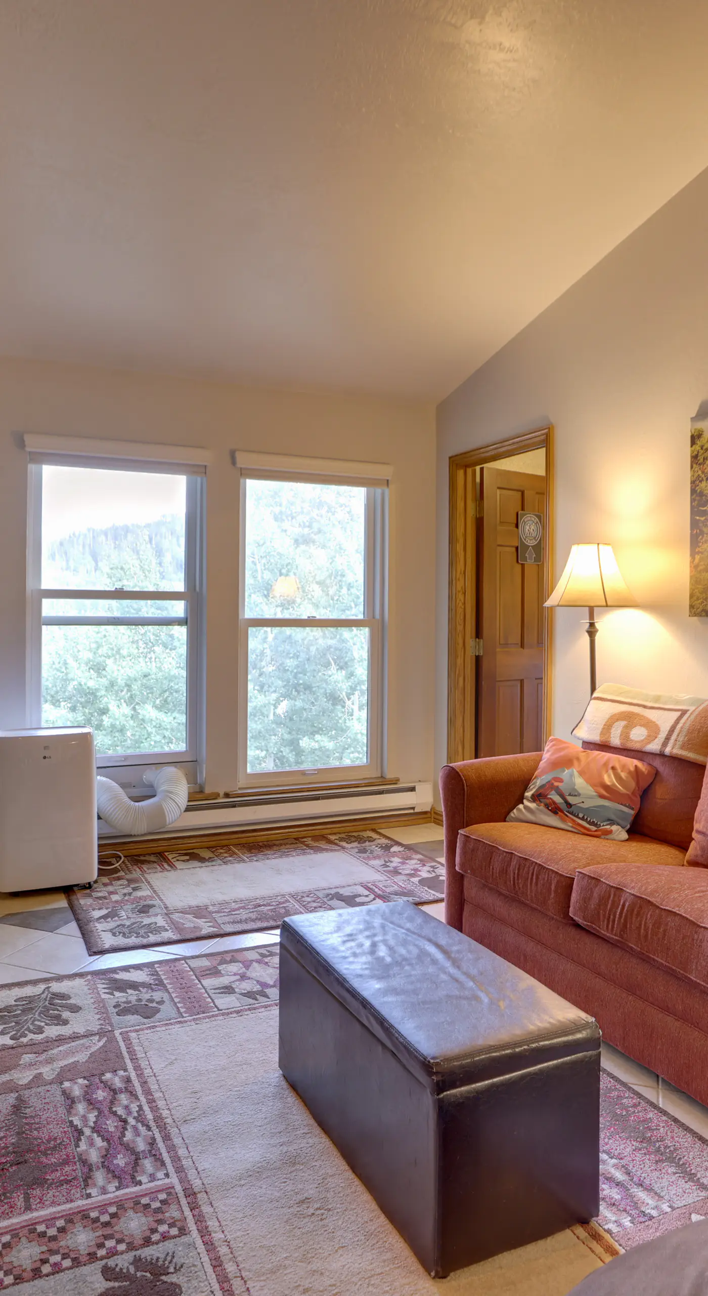 Ski-In/Ski-Out Brian Head Condo w/ Pool Access!