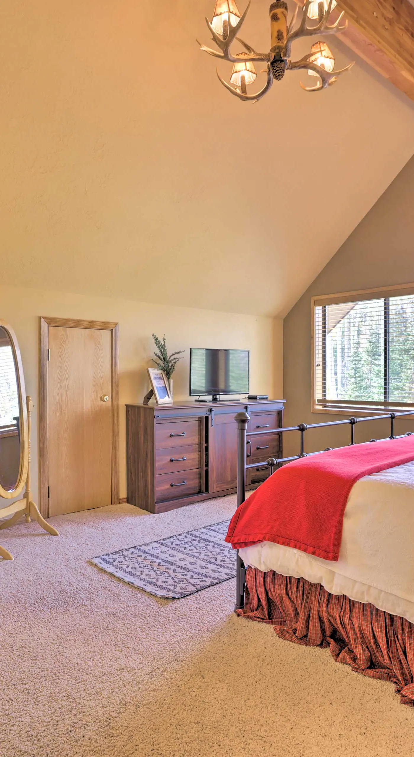 Ski-In/Ski-Out Cabin: Lift to Brian Head Resort!
