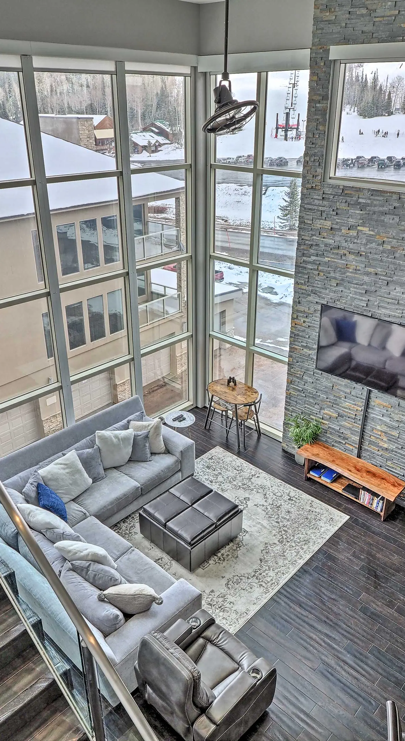 Luxe Brian Head Escape w/ Hot Tub & Mtn Views