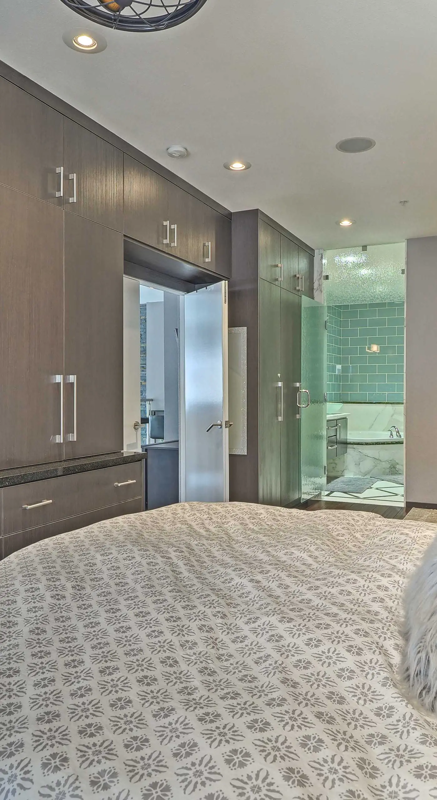 Luxe Brian Head Escape w/ Hot Tub & Mtn Views