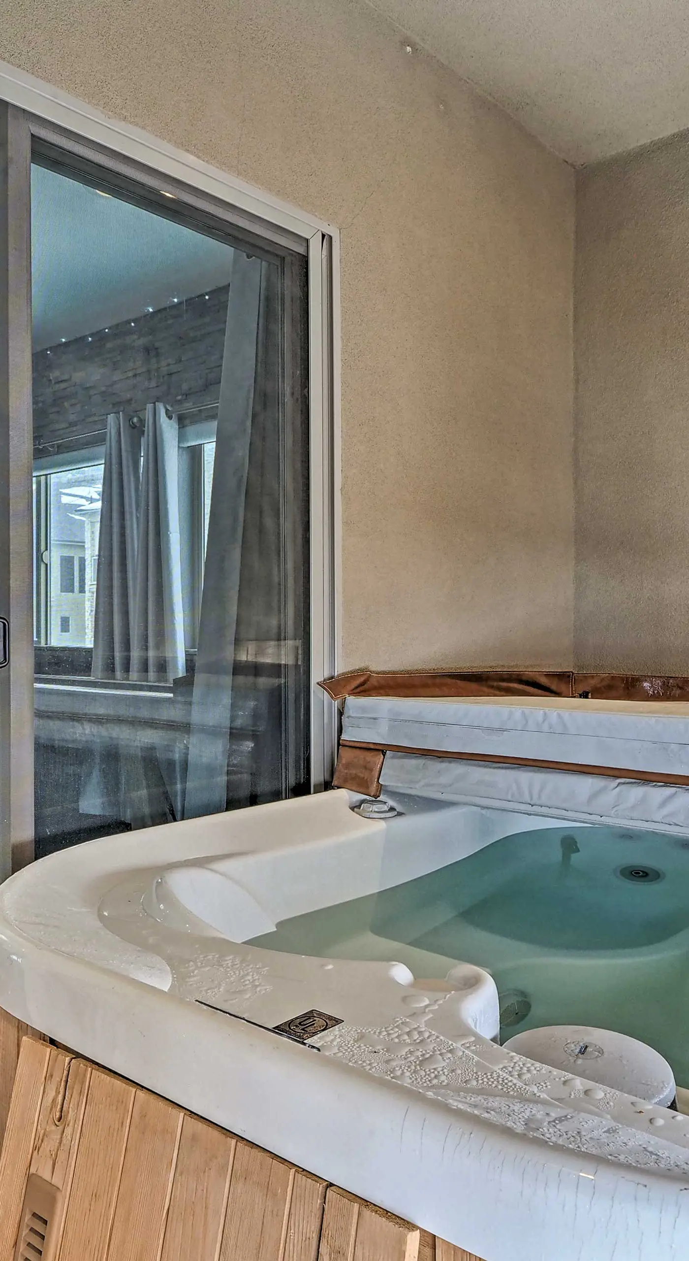 Luxe Brian Head Escape w/ Hot Tub & Mtn Views
