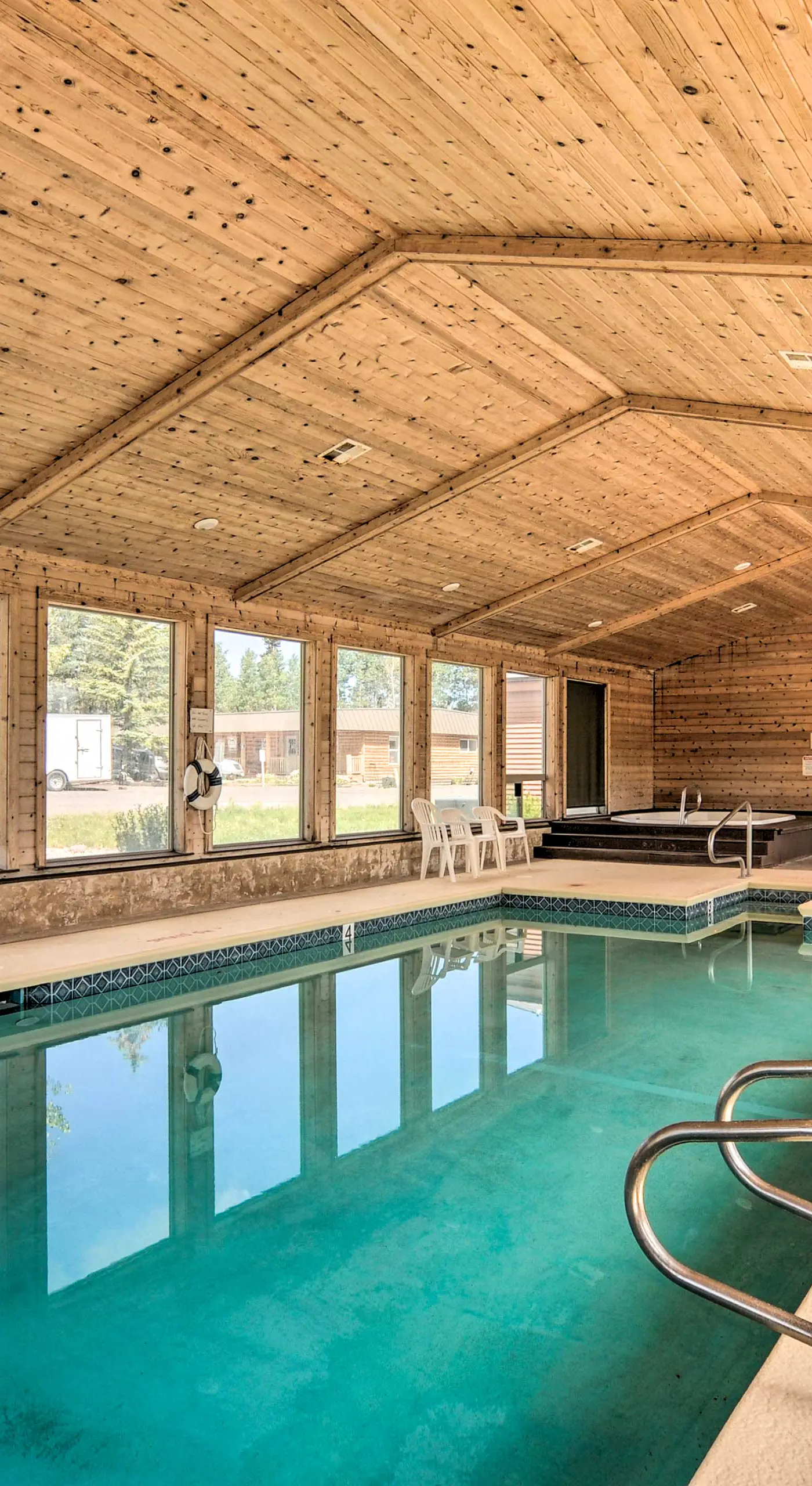Timberbrook Village Condo: Community Pool, Hot Tub