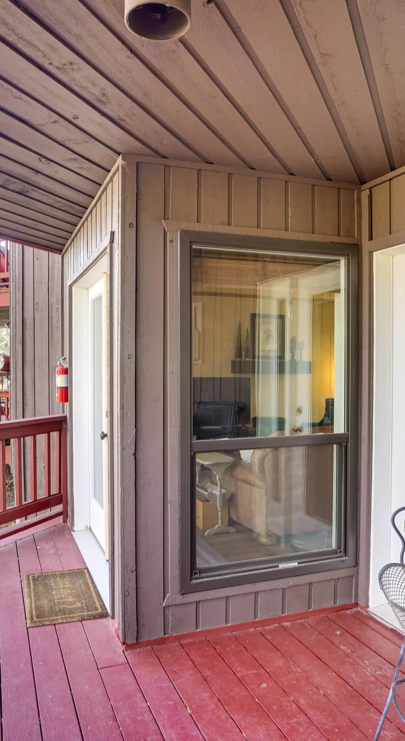 Ski-In, Ski-Out Brian Head Condo w/ Fireplace!