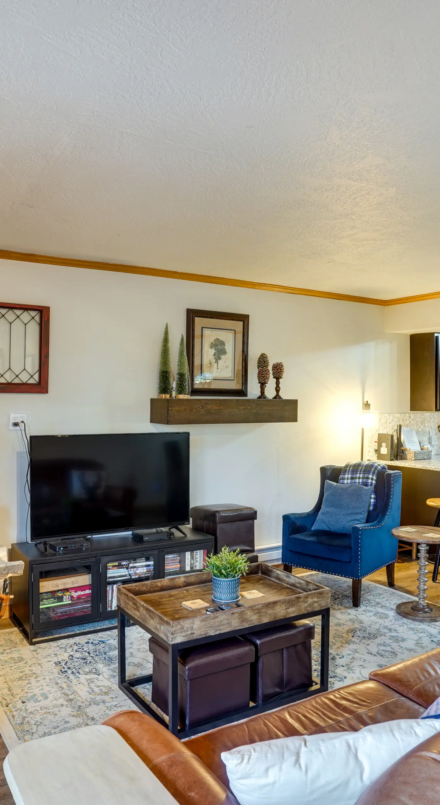 Ski-In, Ski-Out Brian Head Condo w/ Fireplace!