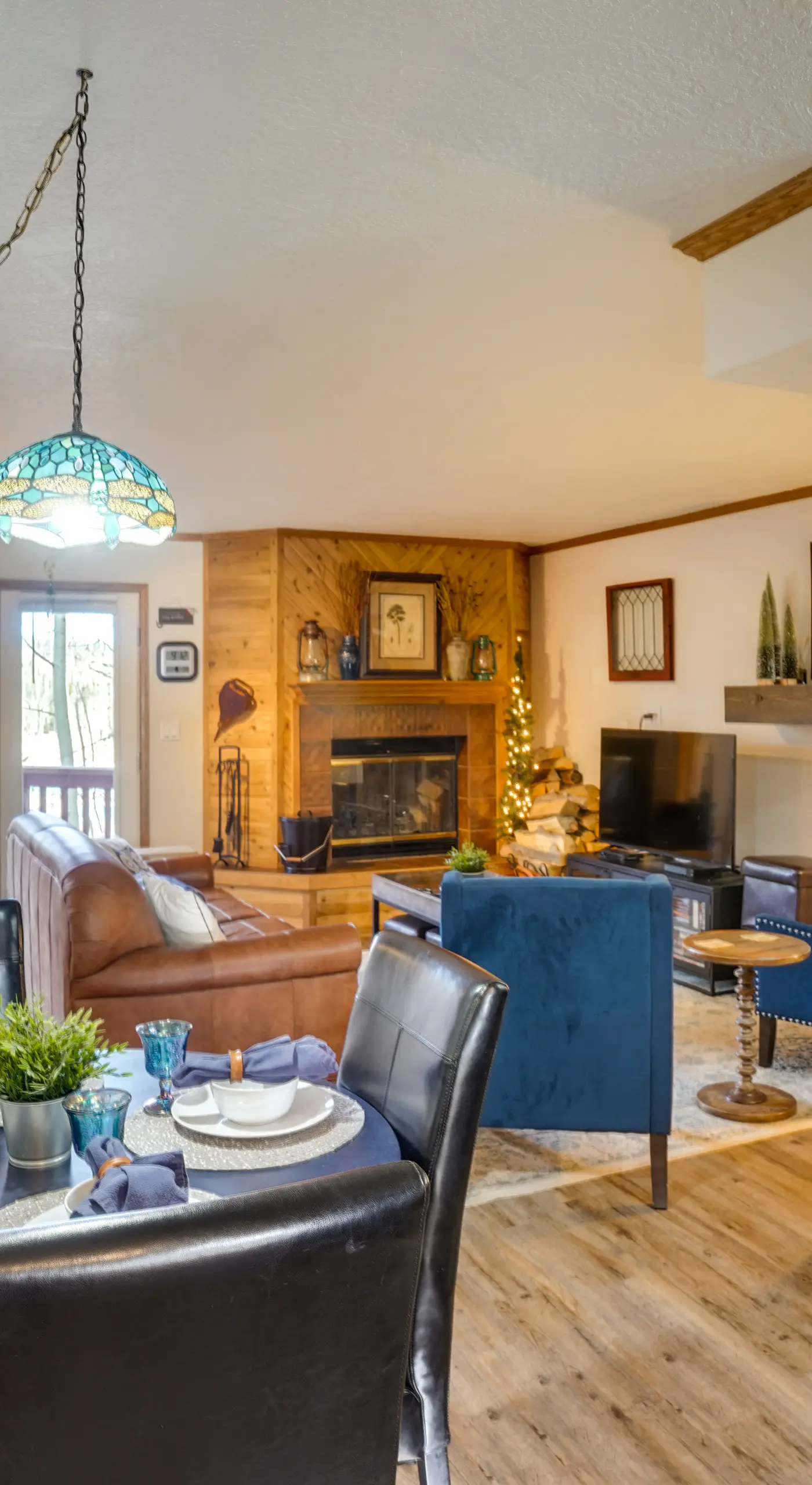 Ski-In, Ski-Out Brian Head Condo w/ Fireplace!