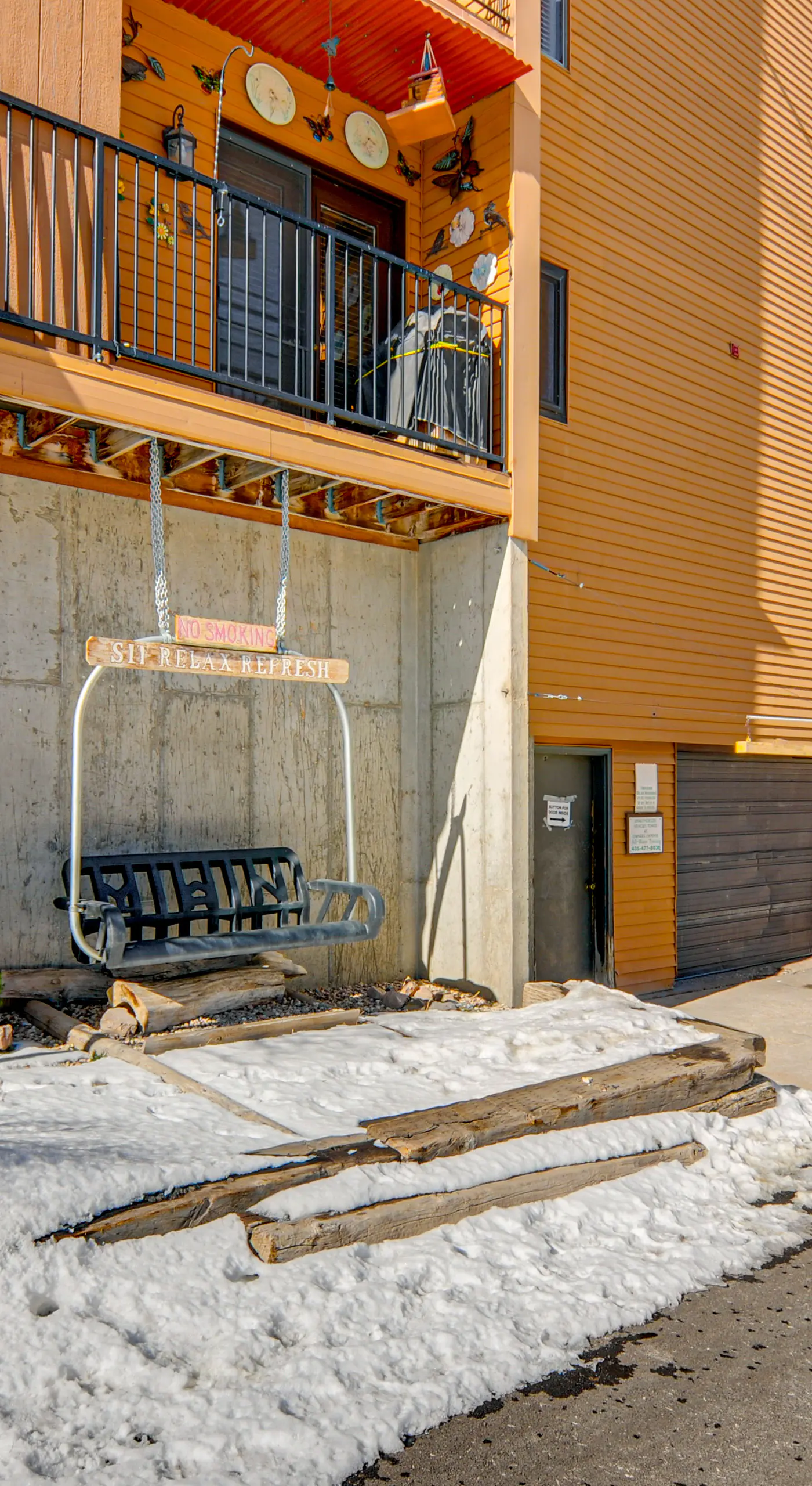 Romantic Ski Haven w/ Balcony: Brian Head Studio