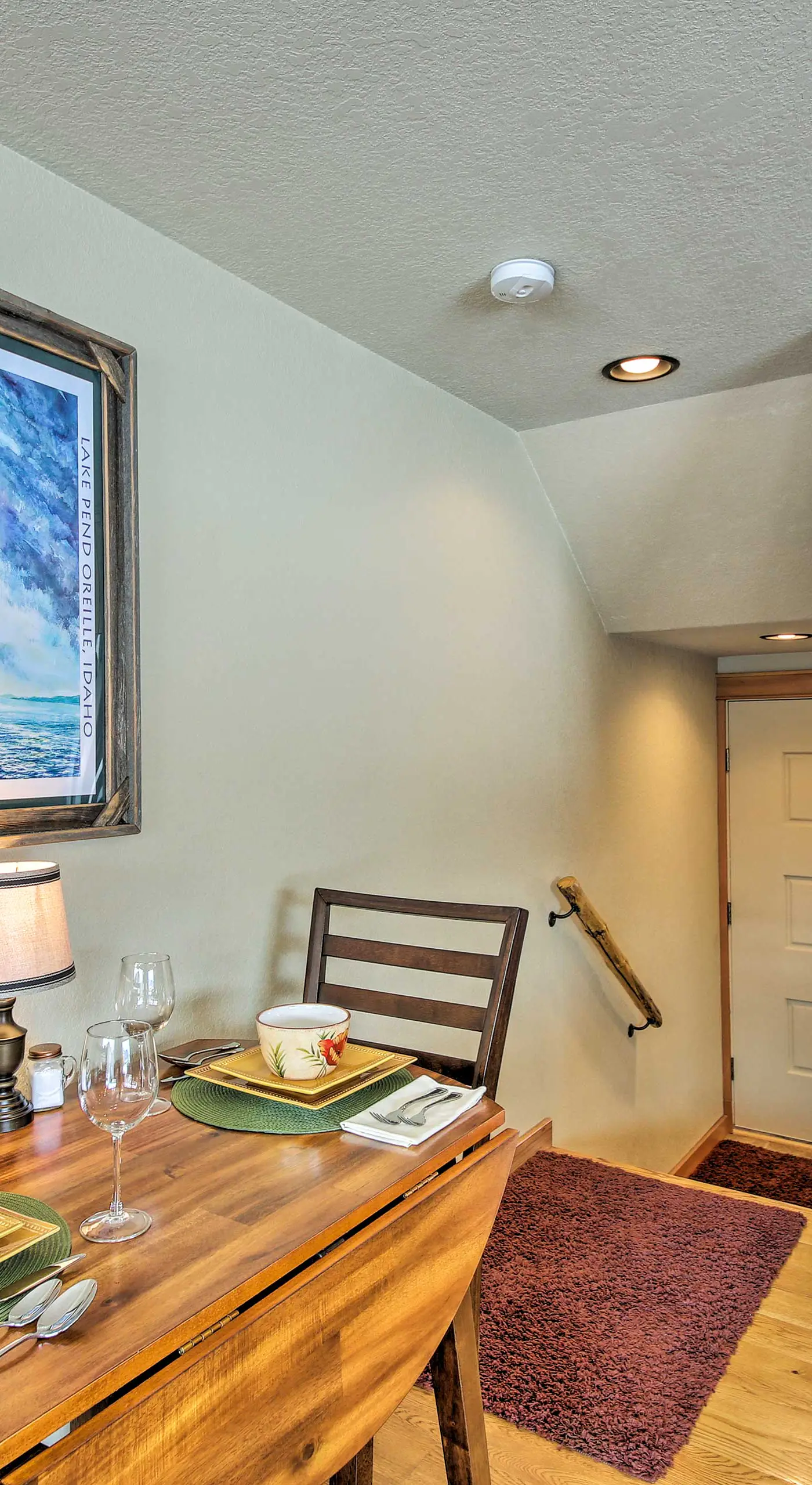 Lake Pend Oreille Condo w/ Porch & Mountain View!
