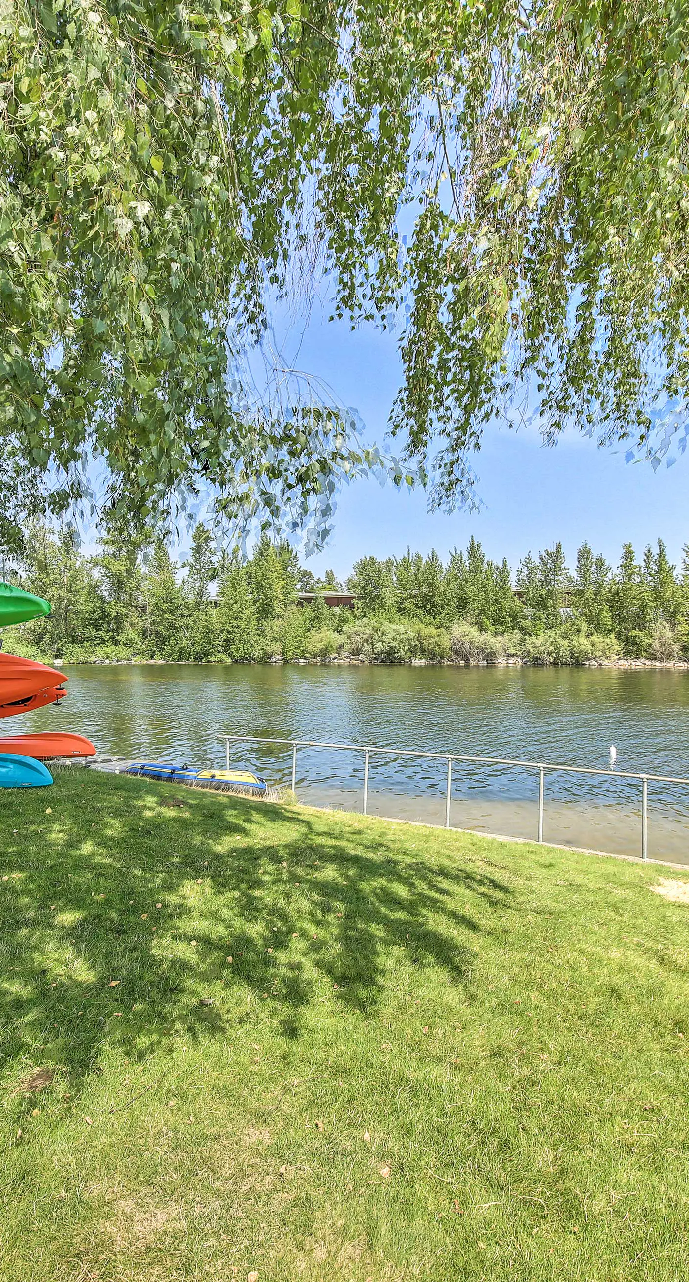 Seasonal Pool & Marina! Condo on Lake Pend Oreille