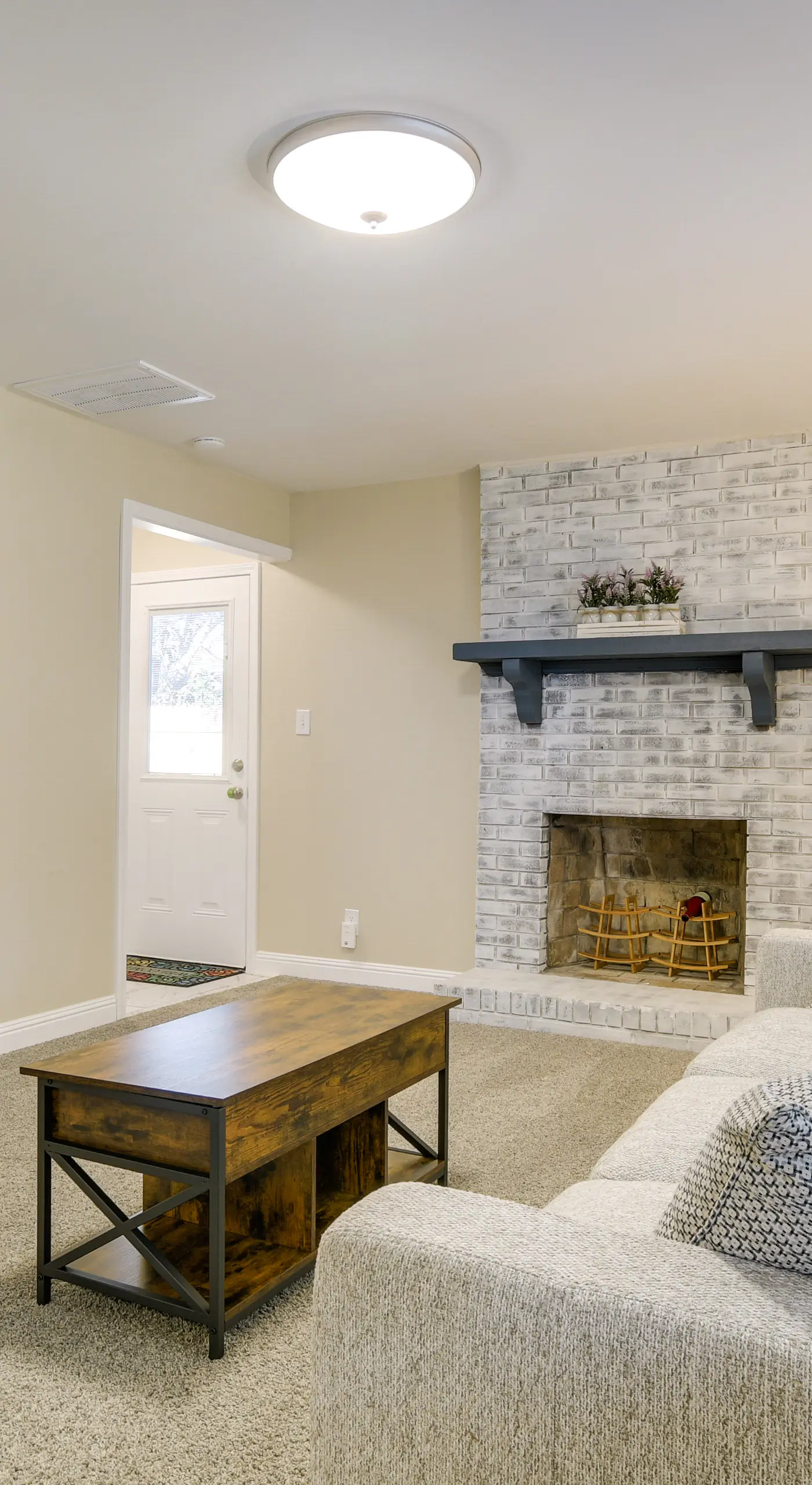 Sunny Family Home, 3 Mi to High Point Market!