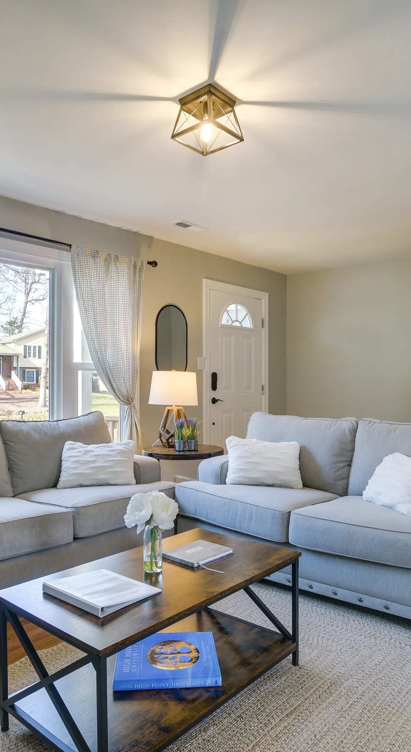 Sunny Family Home, 3 Mi to High Point Market!
