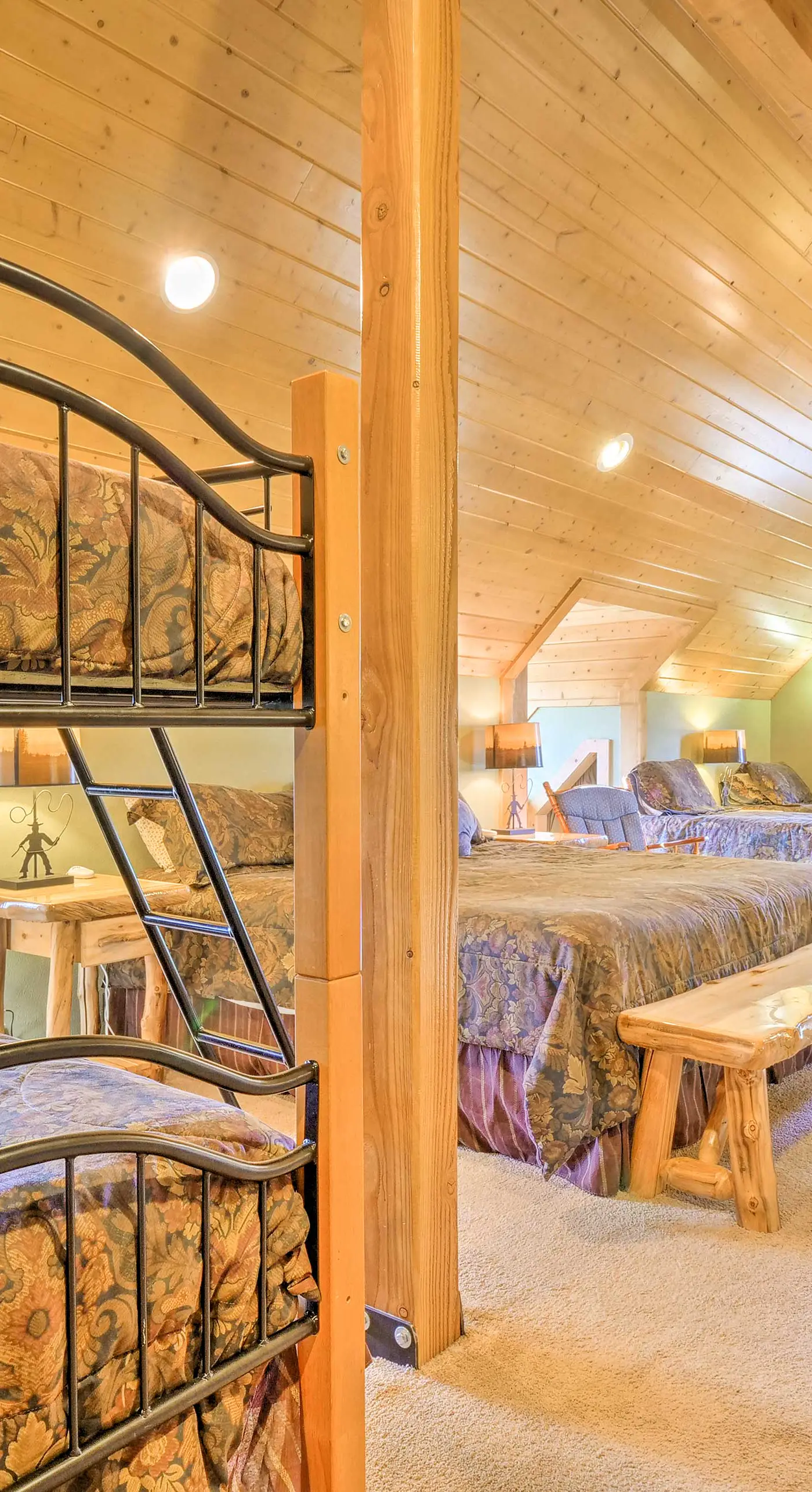 Deck & Dry Sauna! Fairplay 'High Creek Hideaway'
