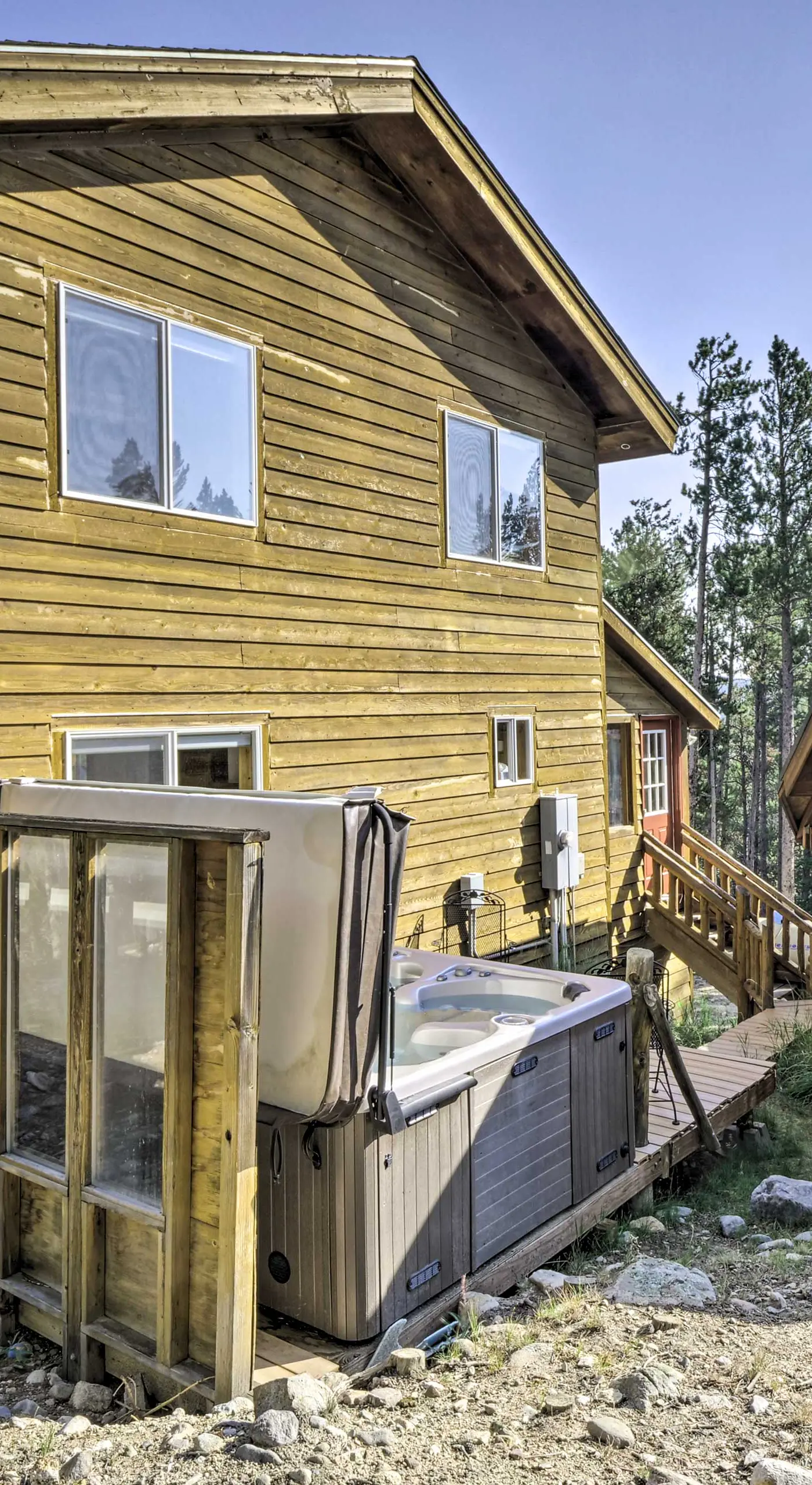 Secluded Fairplay Home w/ Hot Tub & Mountain Views
