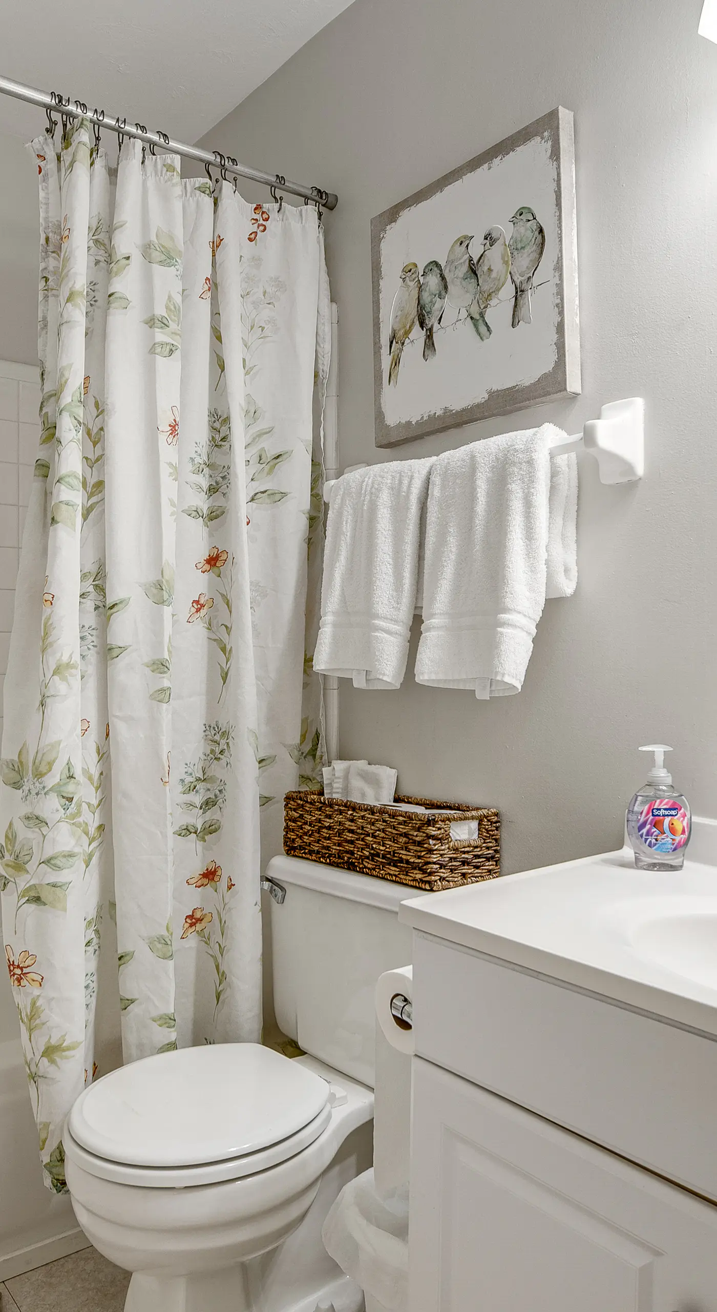 Charming Tallahassee Townhouse ~ 3 Mi to FSU!