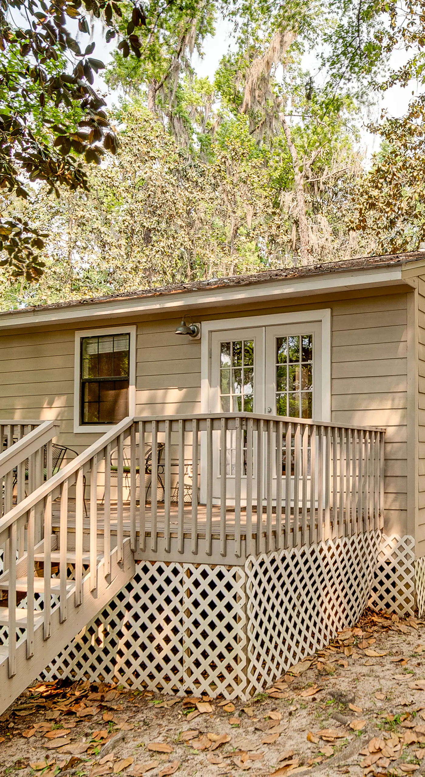 Charming Tallahassee Townhouse ~ 3 Mi to FSU!