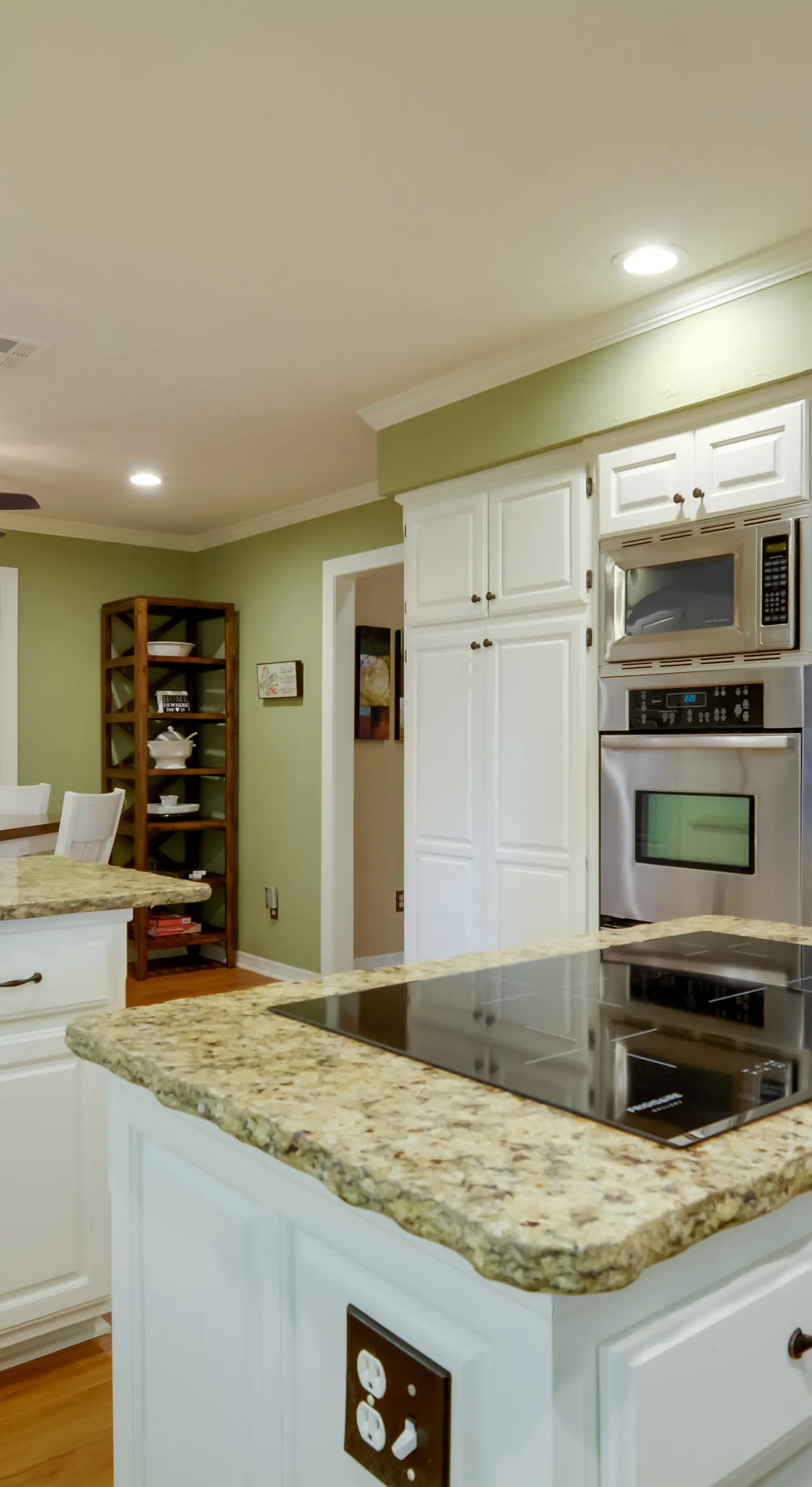 Luxe Home w/ Private Pool & Game Room in Vinita