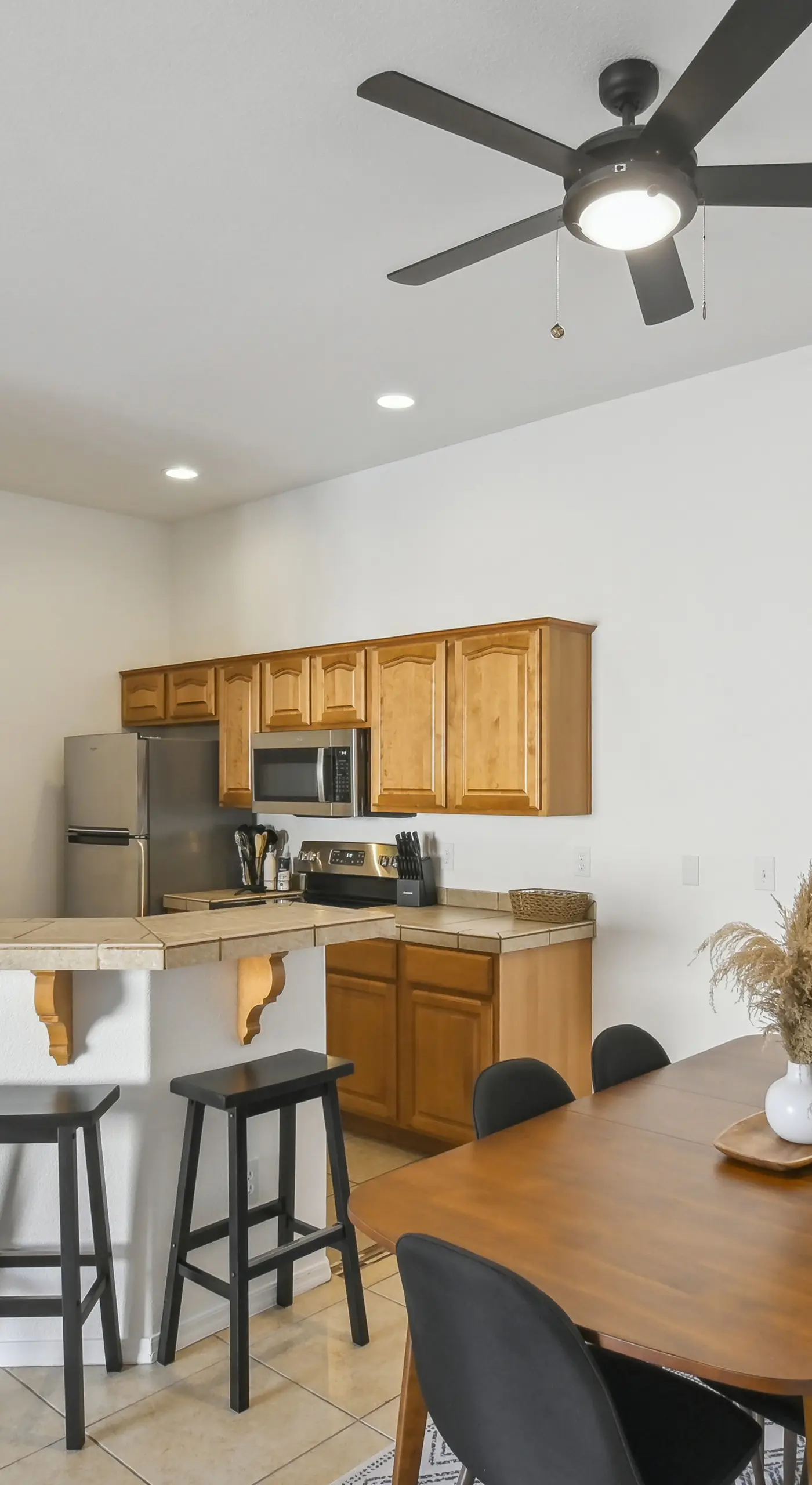 1 Mi to Lake: Airy Home w/ Patio in Lake Havasu!