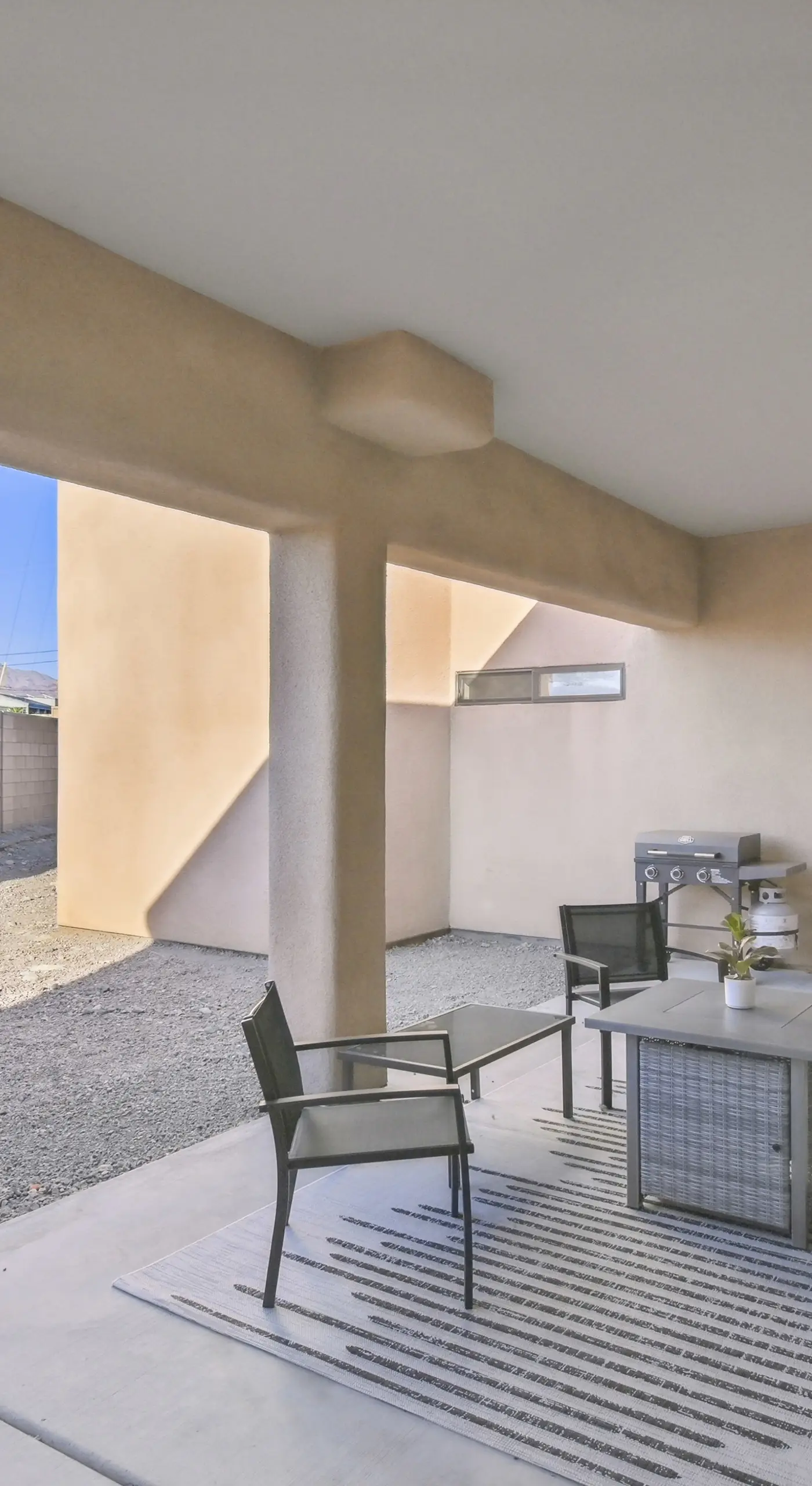 1 Mi to Lake: Airy Home w/ Patio in Lake Havasu!