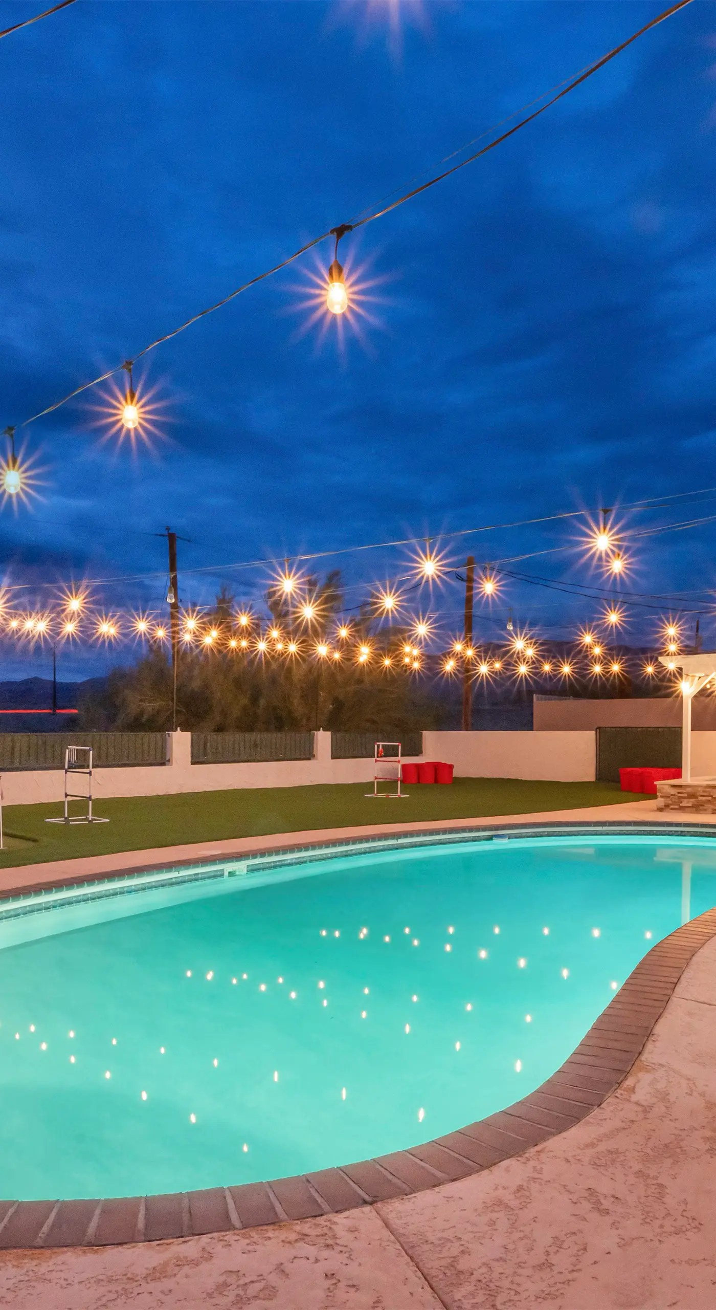 2 Mi to Lake Havasu: Group Oasis w/ Views + Games