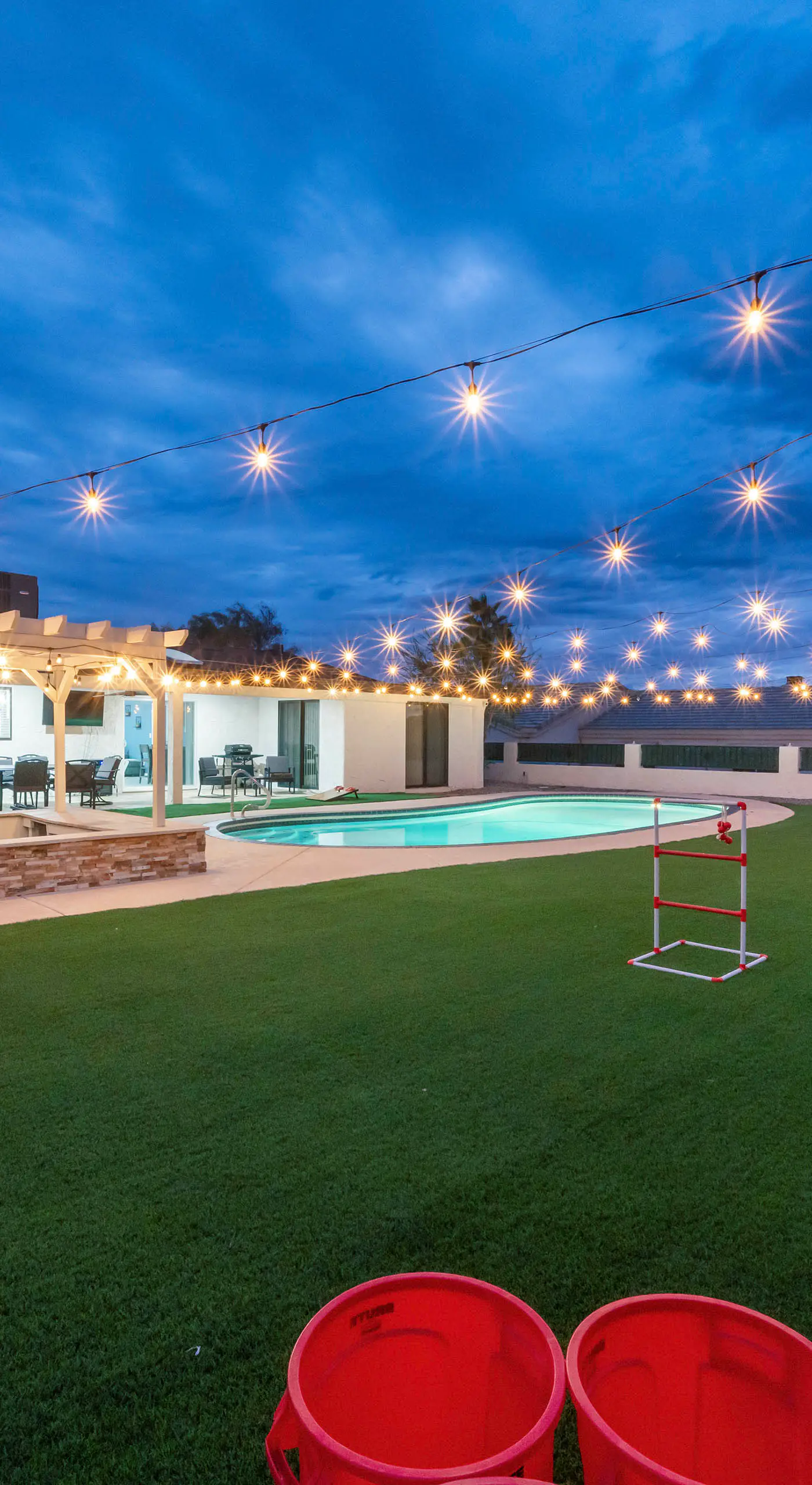2 Mi to Lake Havasu: Group Oasis w/ Views + Games